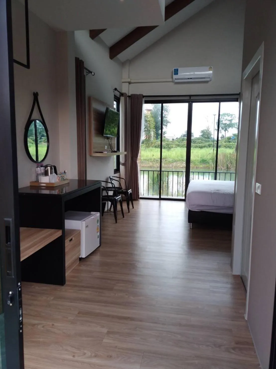 Deluxe Double Room in Pailin Place