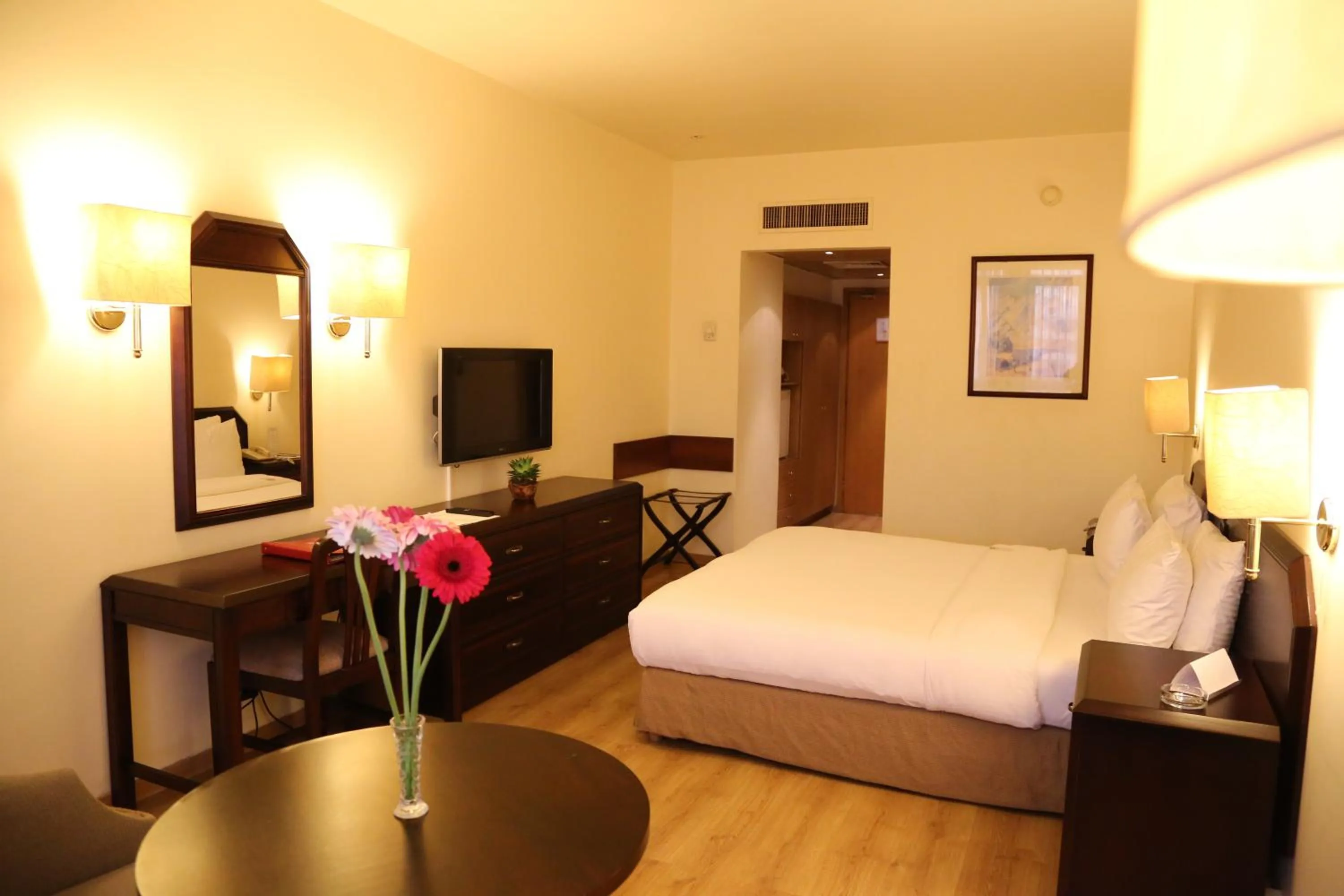 Superior Double or Twin Room in Le Commodore Hotel