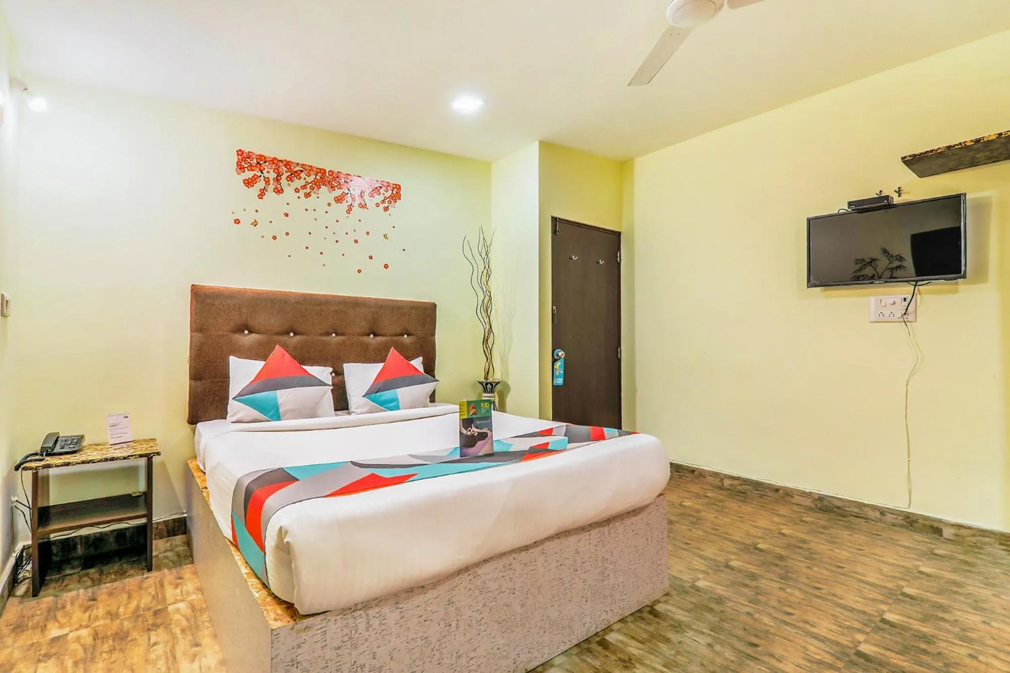 Deluxe Double Room - single occupancy in FabExpress Victoria With Pool - Nr Baga Beach