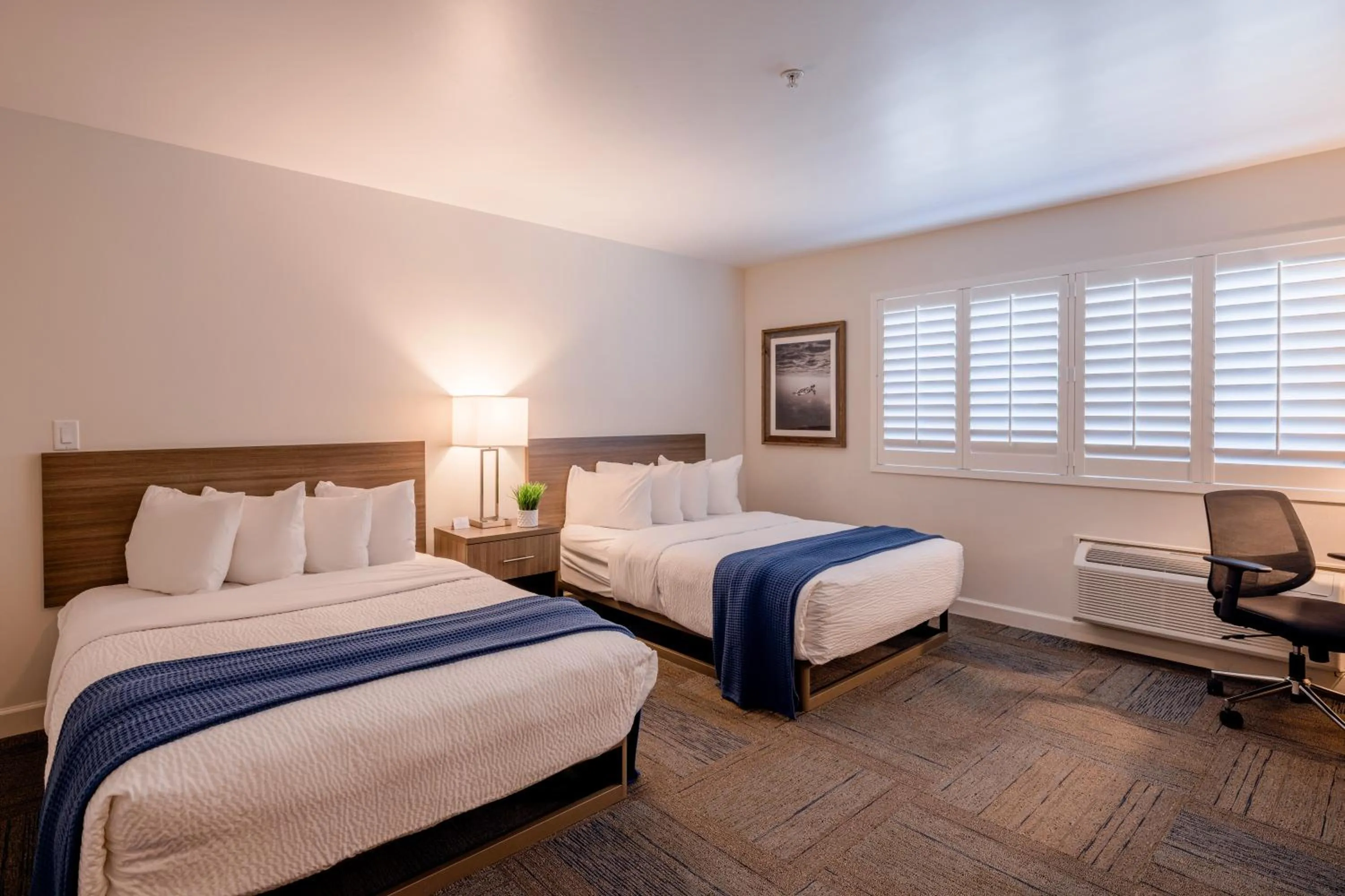 Deluxe Quadruple Room in Inn At Moss Landing Point