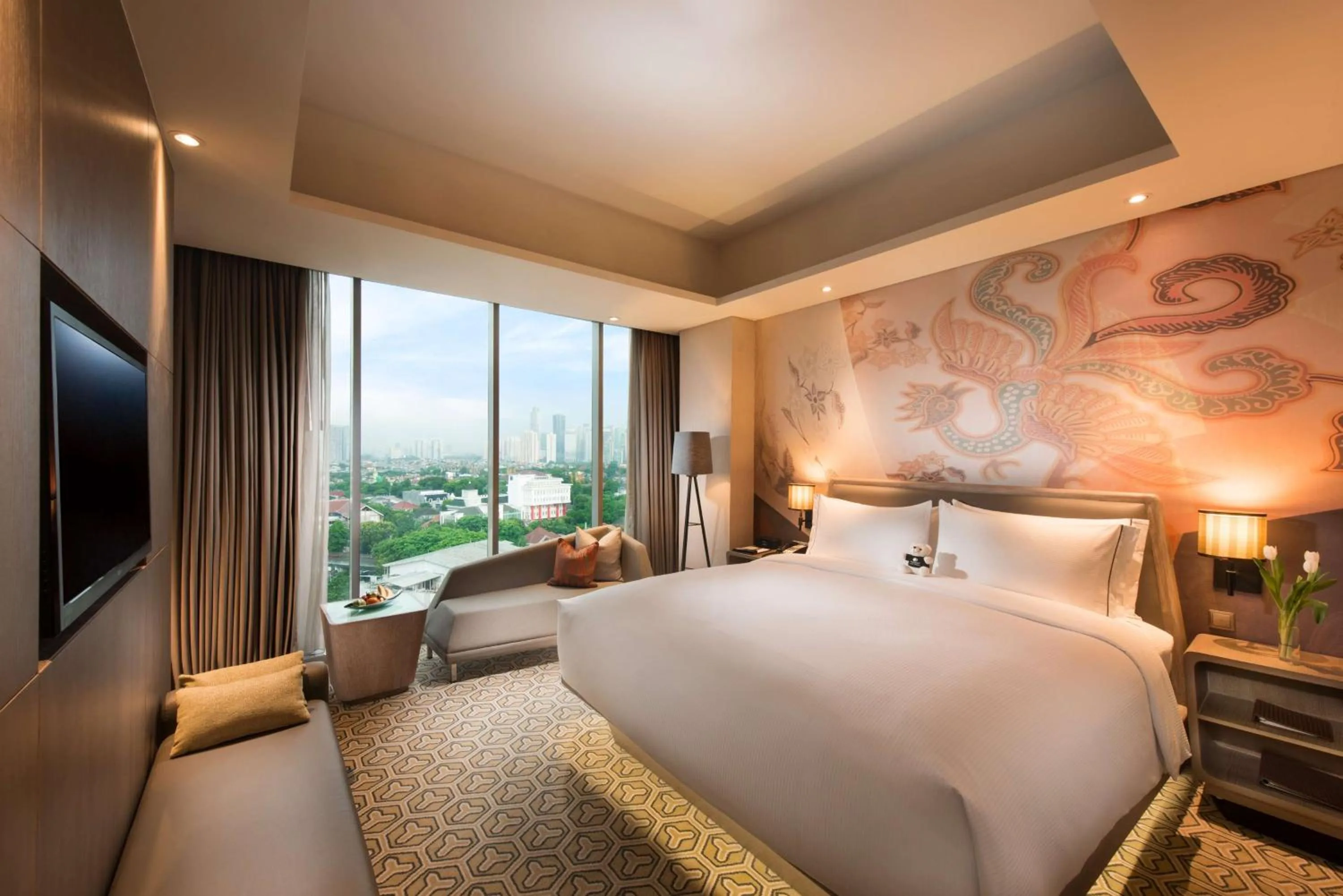 One-Bedroom King Suite - Lounge Access in DoubleTree by Hilton Jakarta - Diponegoro