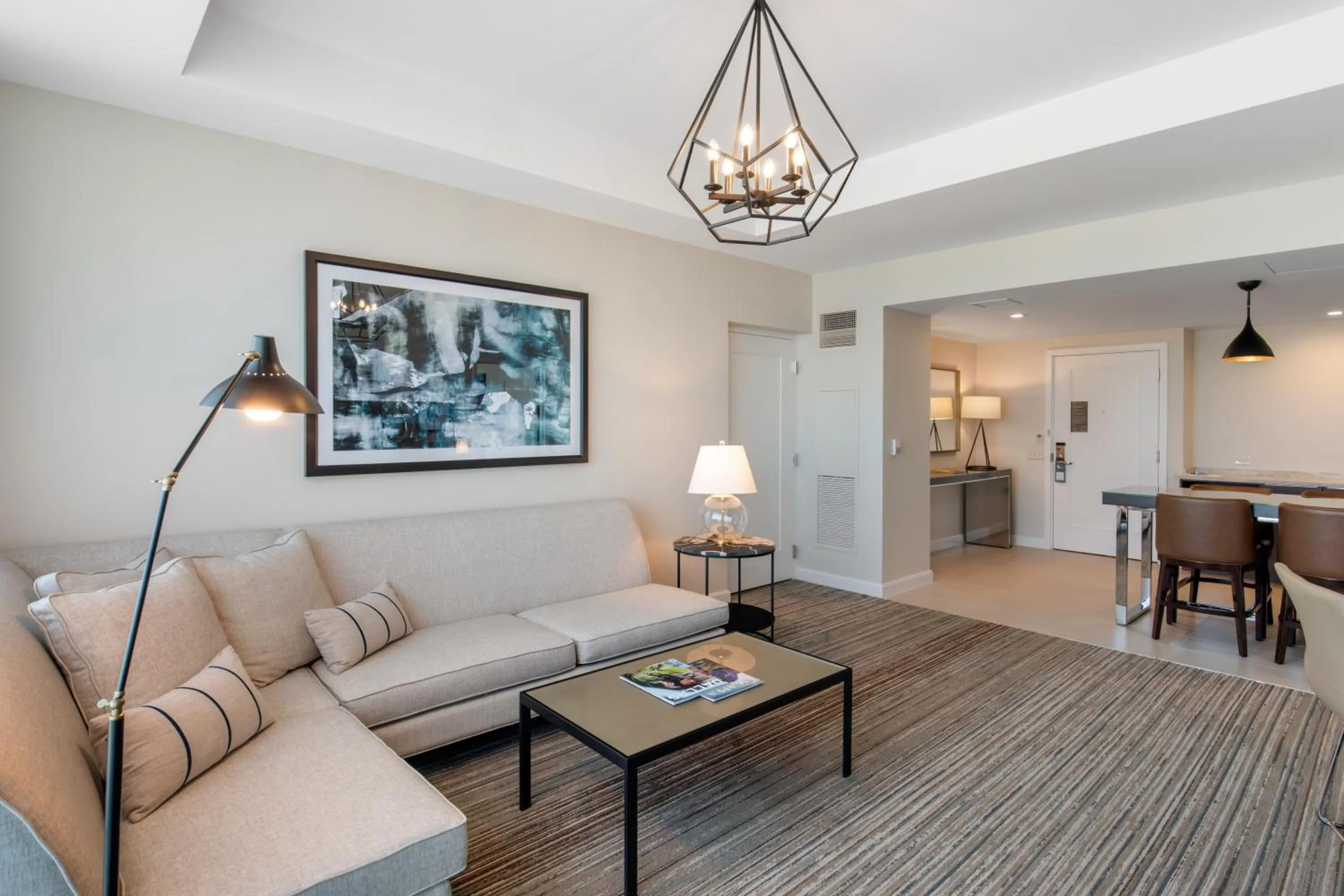 Luxury Plaza Suite - 1 King Bed in Omni Frisco at The Star