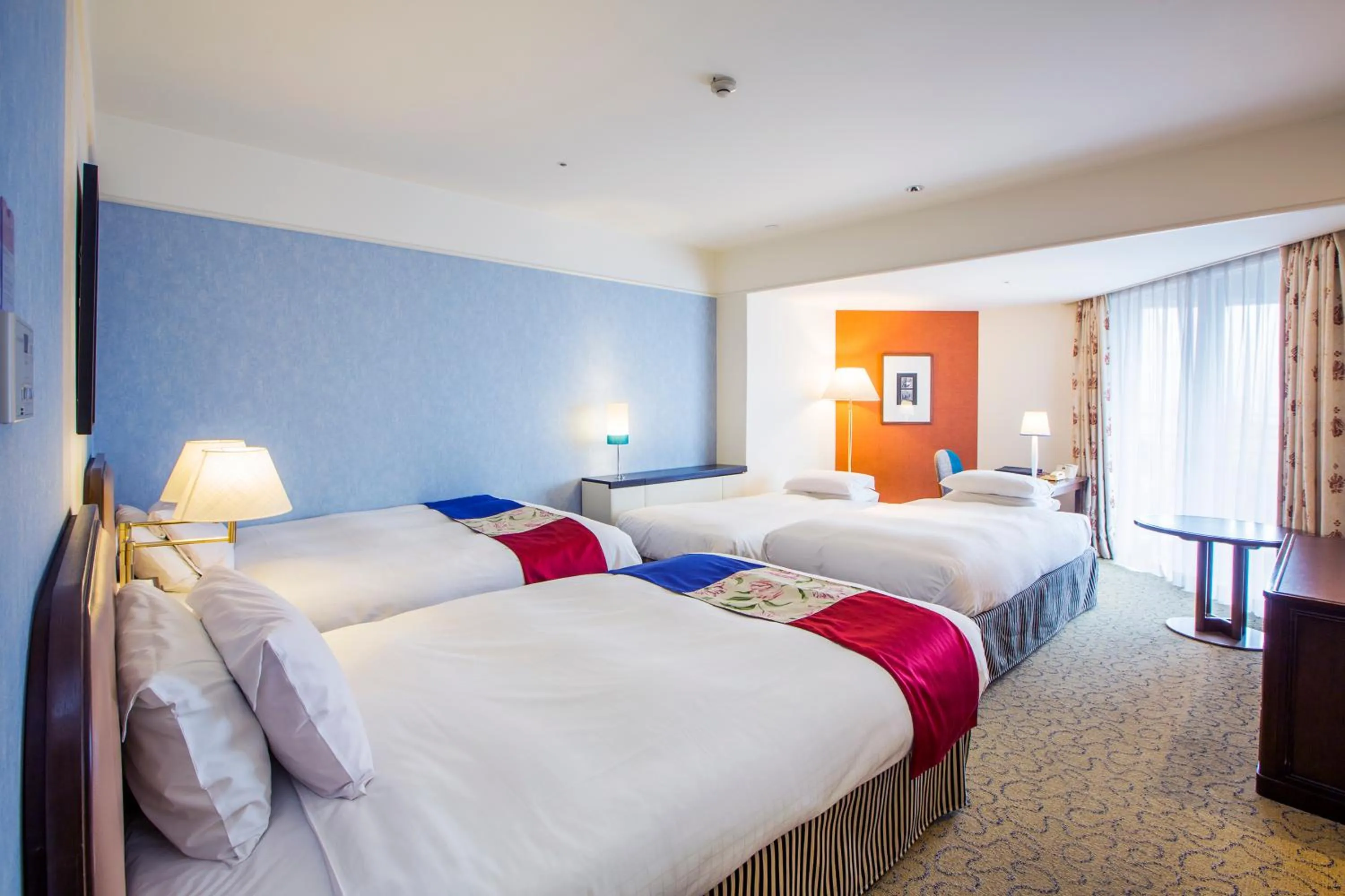 Deluxe Quadruple Room with Balcony - Non-Smoking - South Wing in Kobe Portopia Hotel