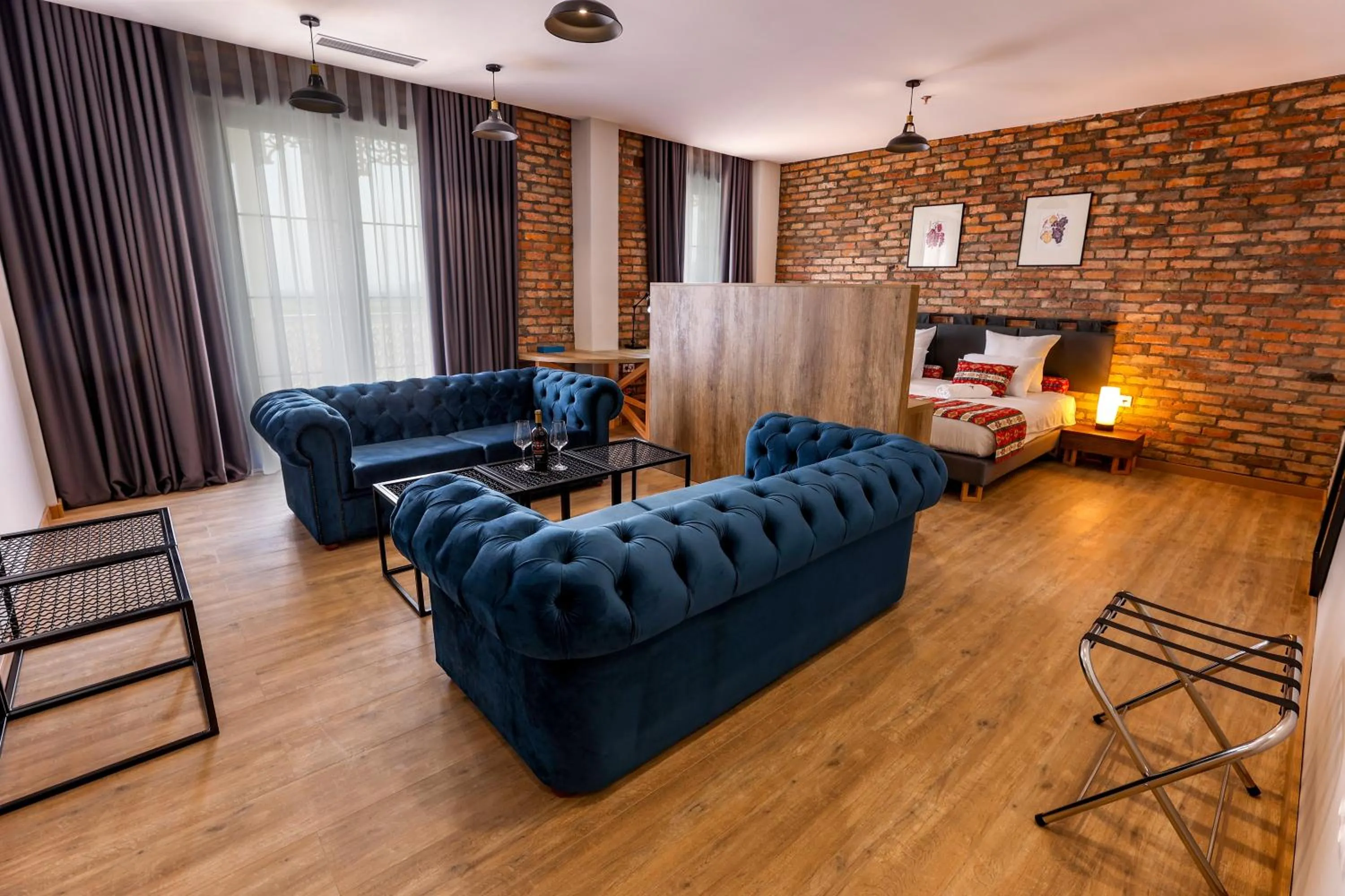 Deluxe Double Room - single occupancy in Chateau Artwine