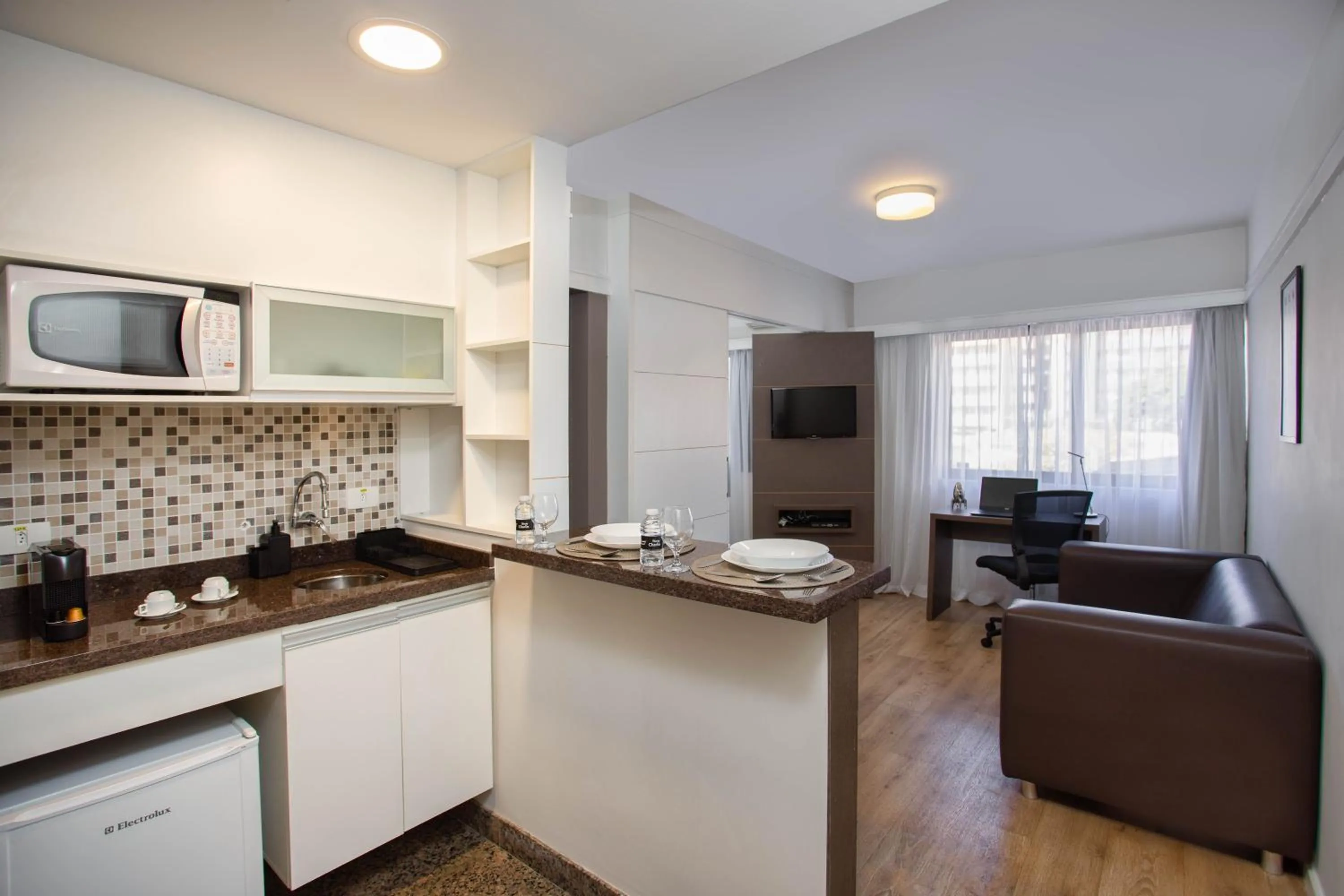 Superior Studio in NewCiti Itaim by Charlie