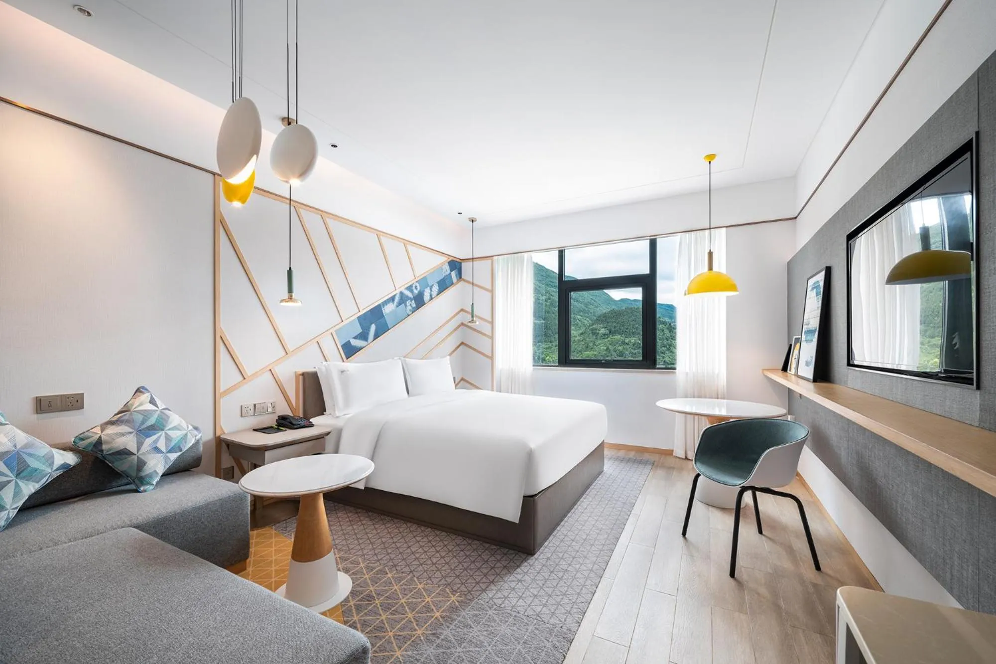 King Room with Mountain View in Holiday Inn Tongren Wanshan by IHG