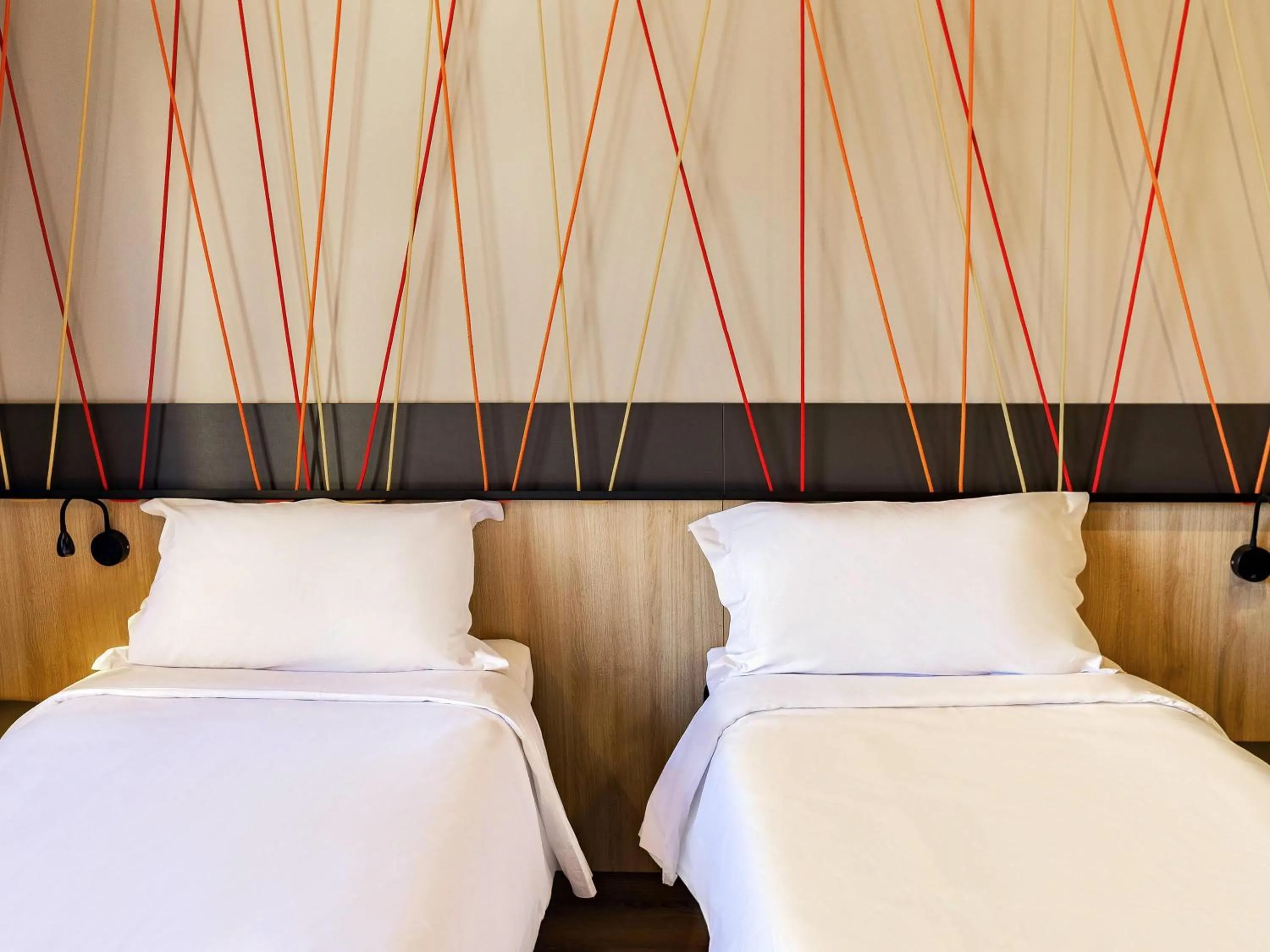 Standard Apartment with Twin Beds in ibis Styles Porto Alegre Moinhos de Vento