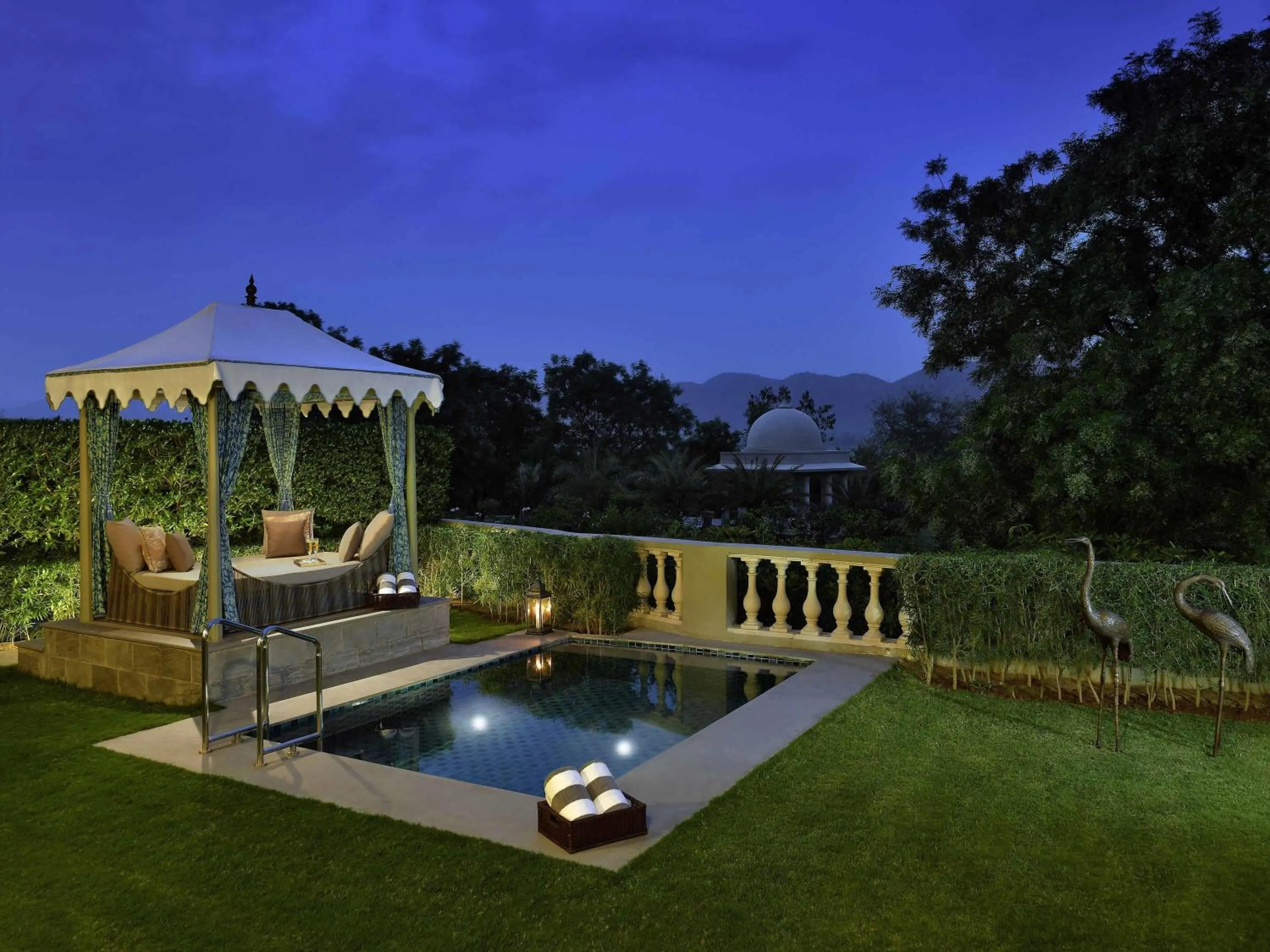 Flamingo Signature King Room with Plunge Pool - Enjoy 15% discount of Food & soft beverage and spa, 4 pcs of Laundry in Raffles Udaipur