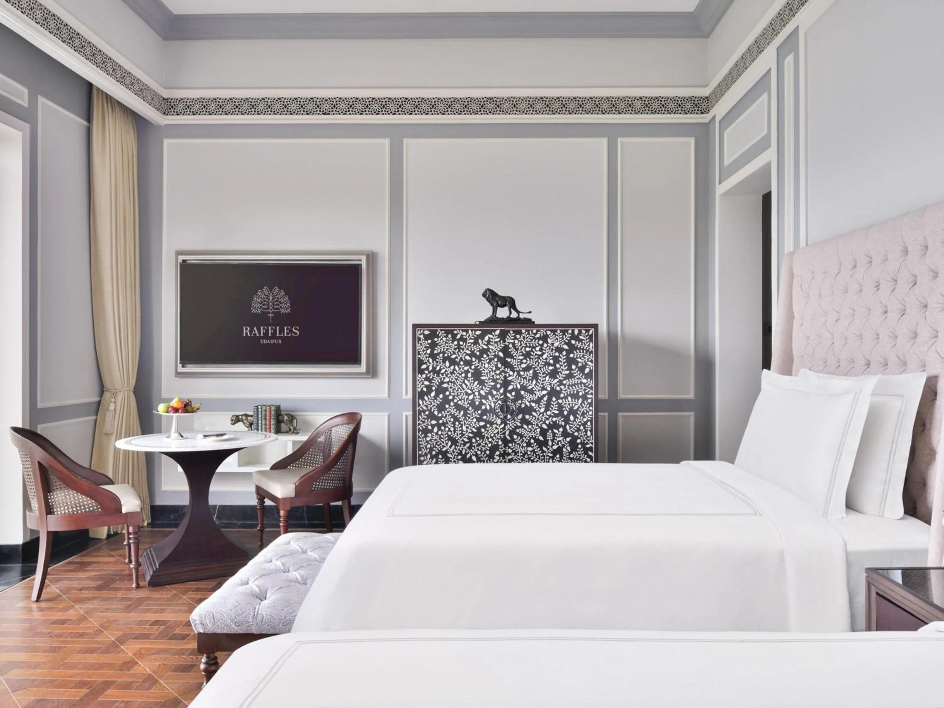 Flamingo Signature King Room with Garden View- Enjoy 15% discount of Food & soft beverage and spa, 4 pcs of Laundry in Raffles Udaipur