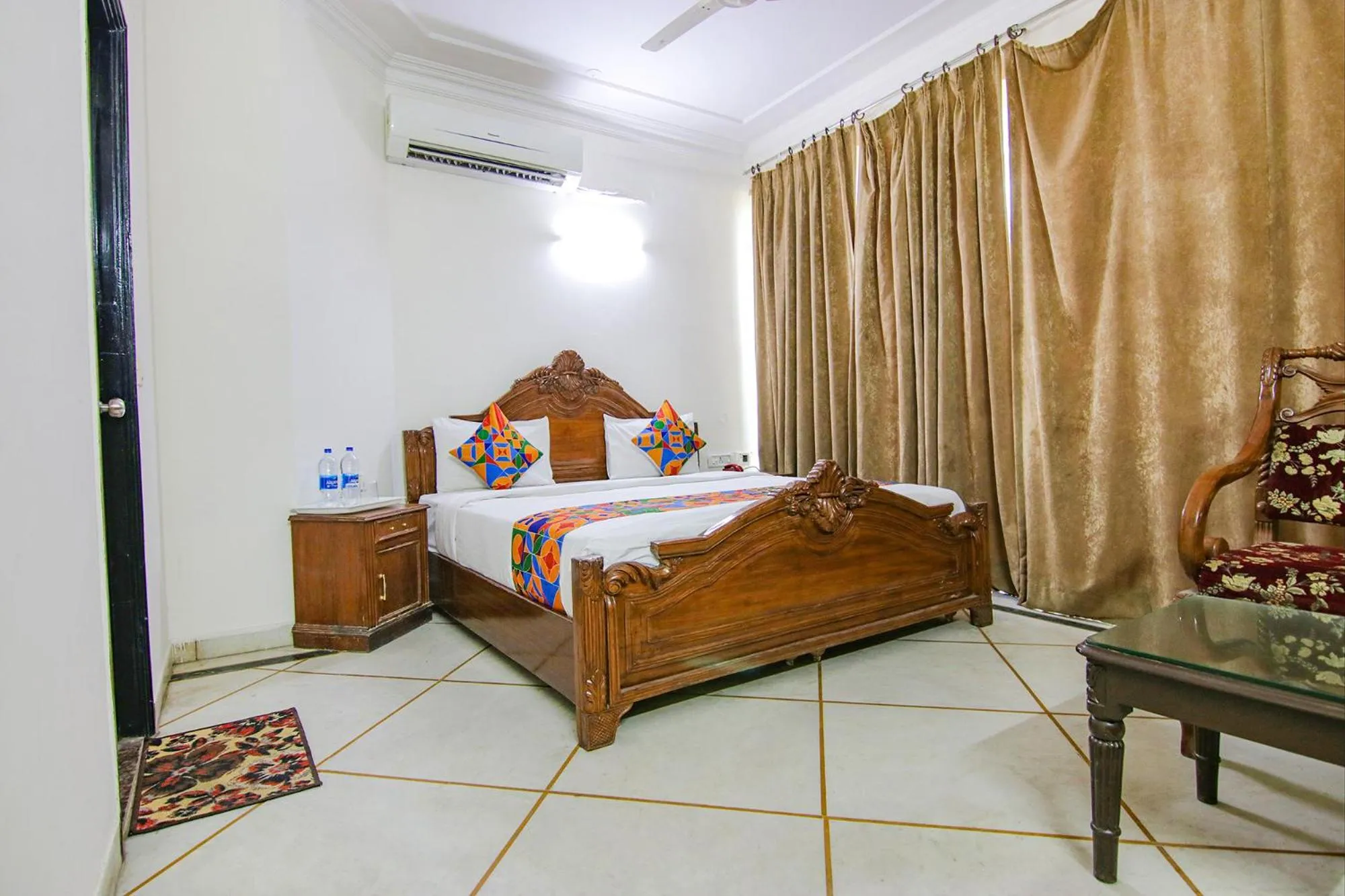 Superior Double Room - single occupancy in FabHotel Singh Suite - DLF Phase 3, Gurugram