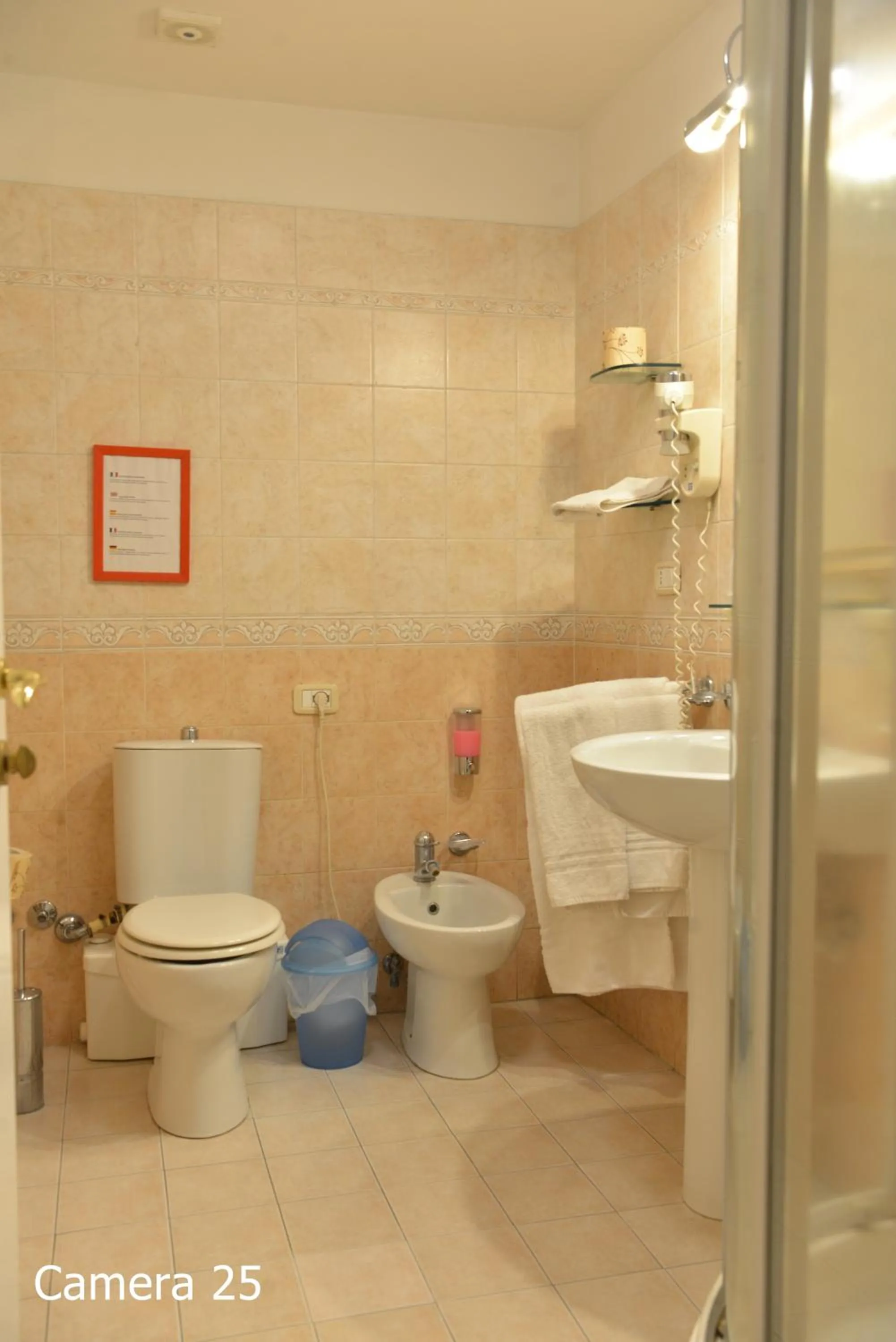 Double or Twin Room with Balcony in Catania Centro Rooms