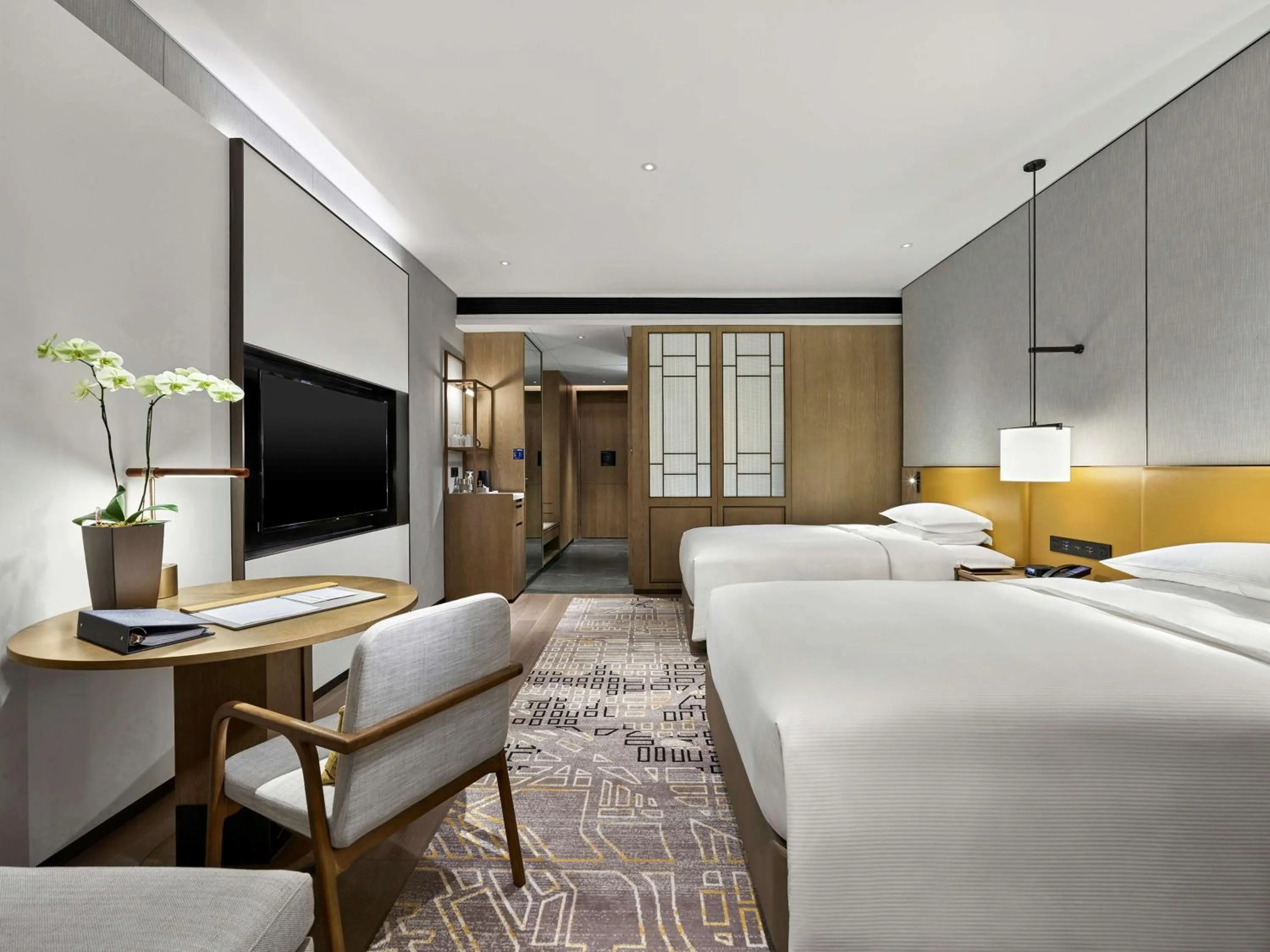 Deluxe Twin Room in Hilton Jiaxing