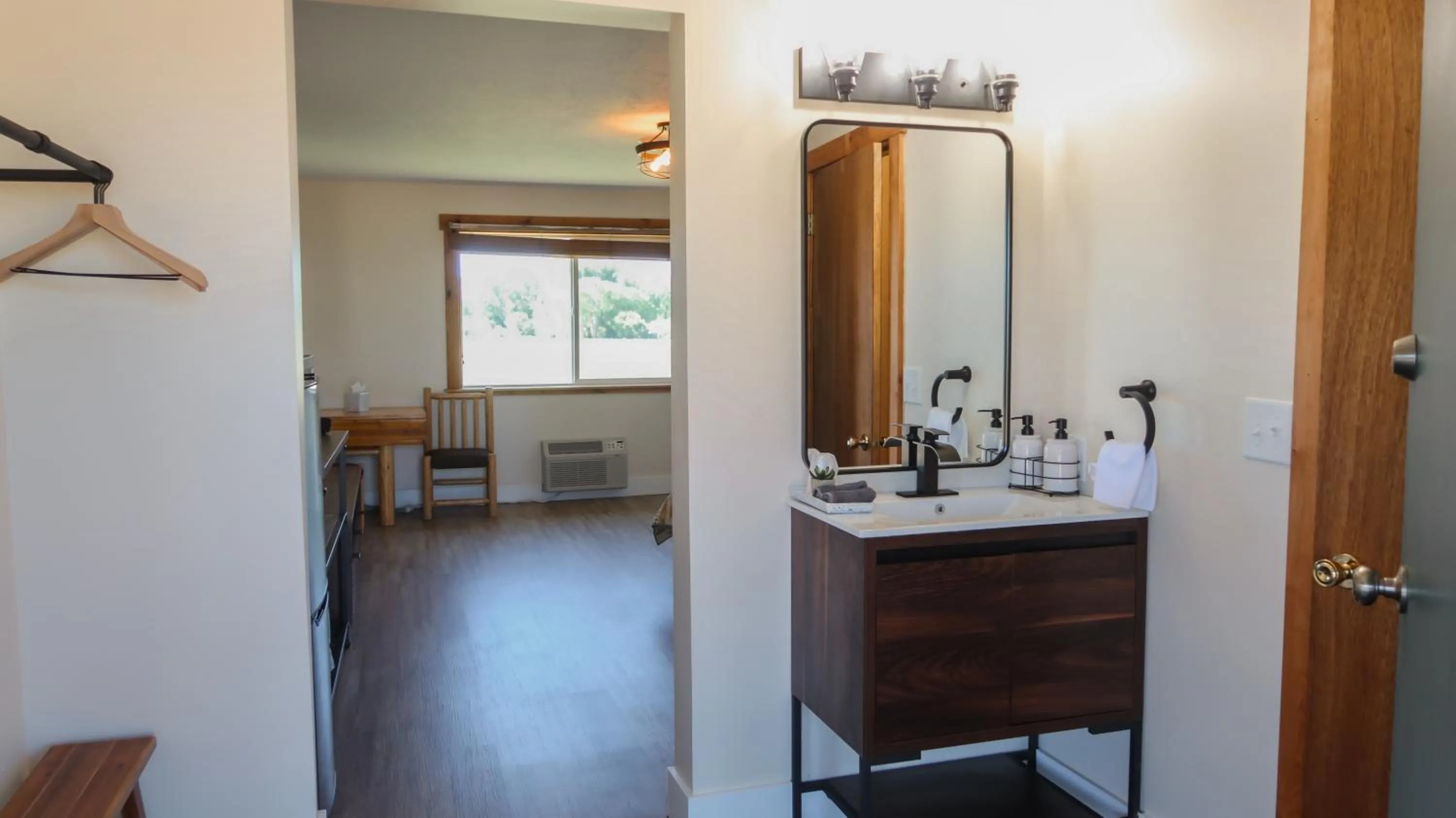 Deluxe King Studio in Teton Peaks Resort