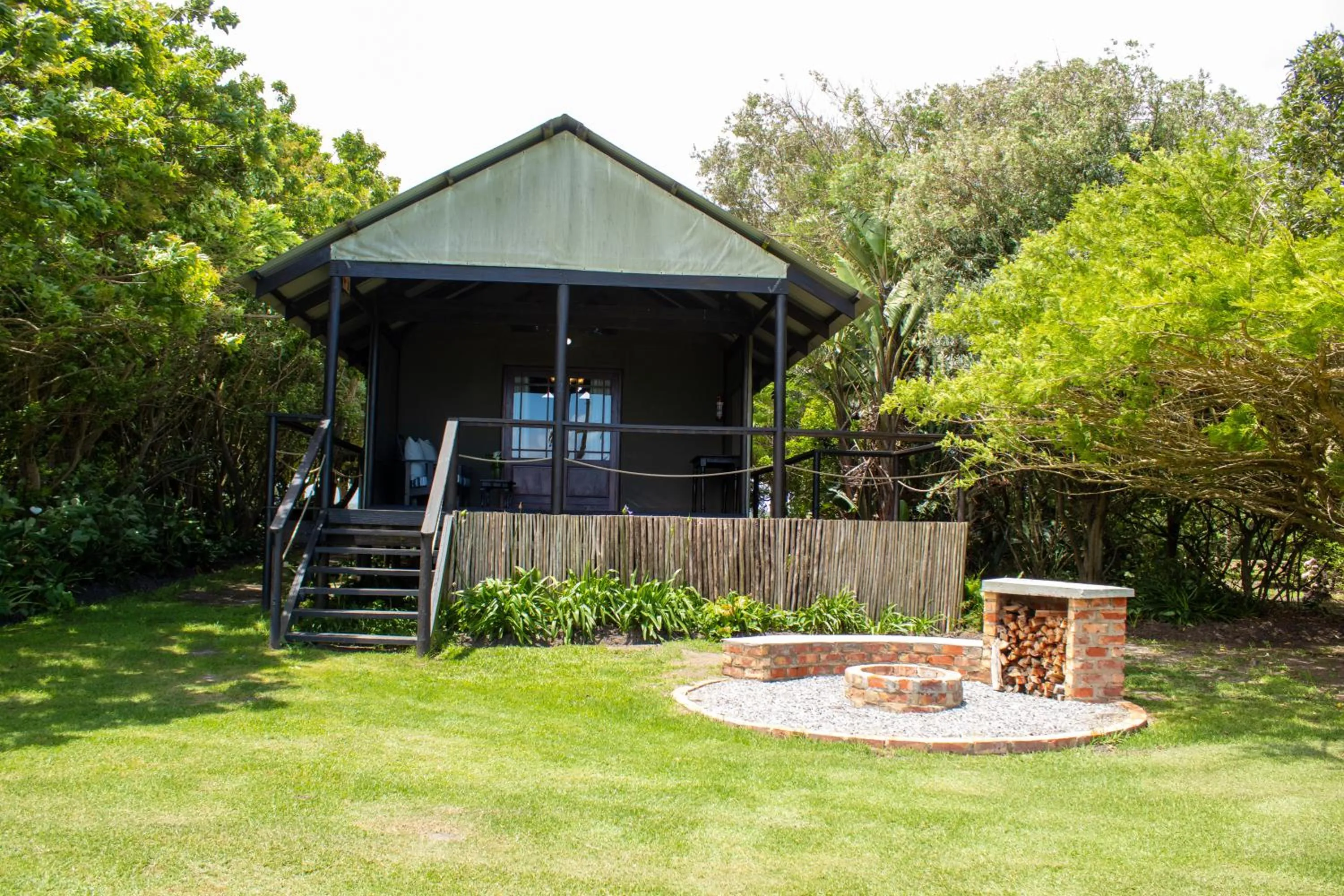 Luxury Tent with Lake View - single occupancy in Misty Mountain Reserve