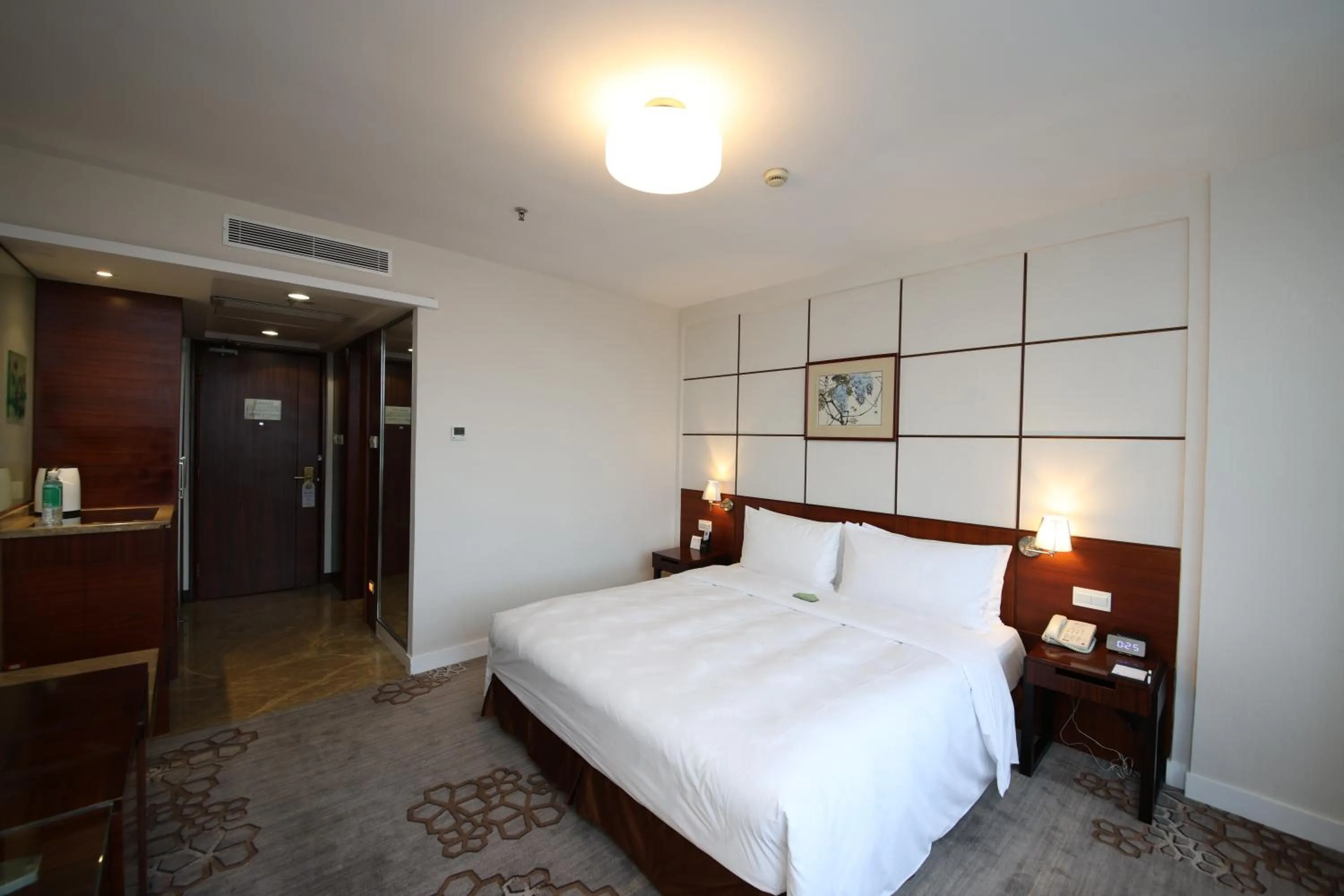 Standard Double Room in Liuhua Hotel