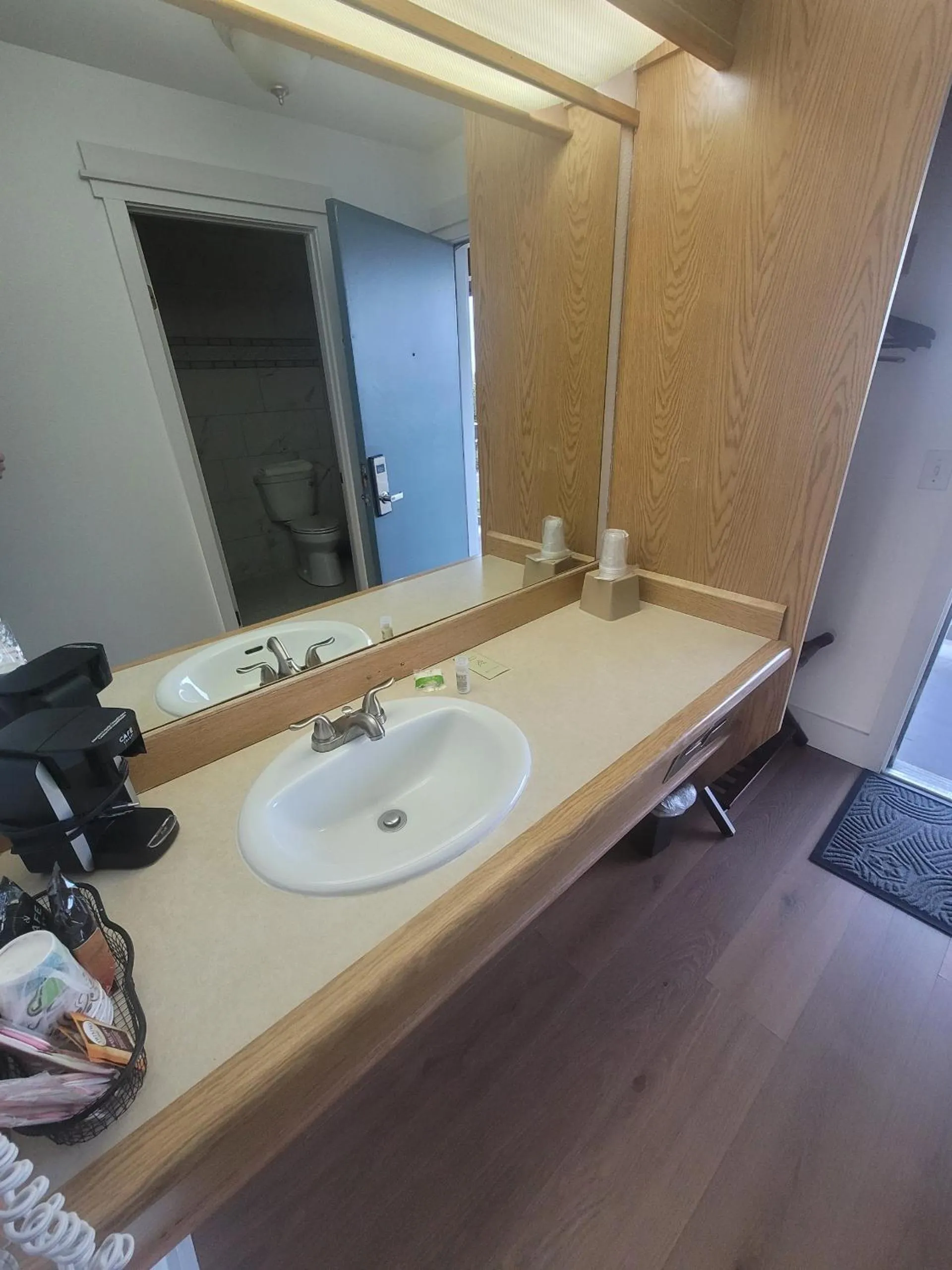 	Hotel Room with Dunes View - King Bed (Non Pet Friendly) in Chautauqua Resort & Conference Center