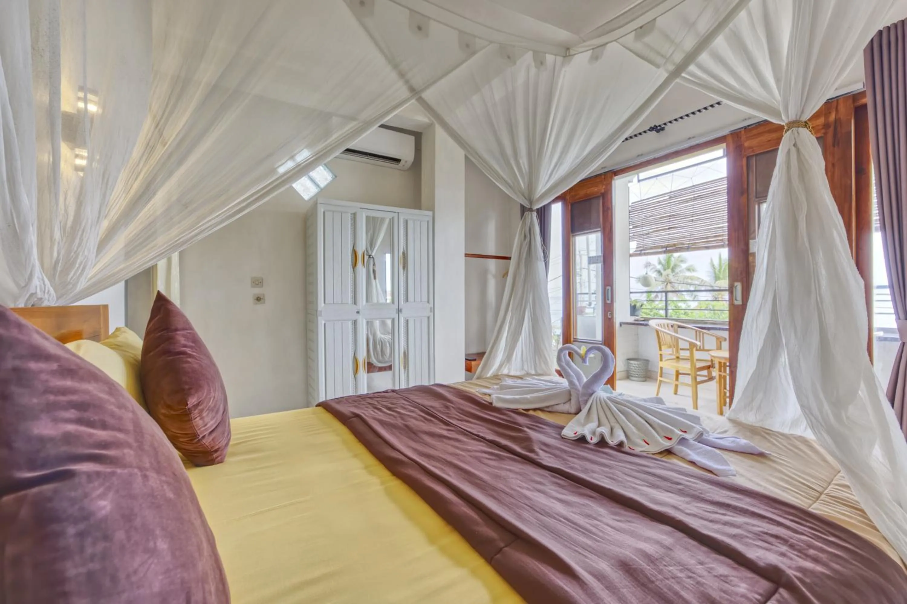 Queen Room with Sea View in Bagus Cottage
