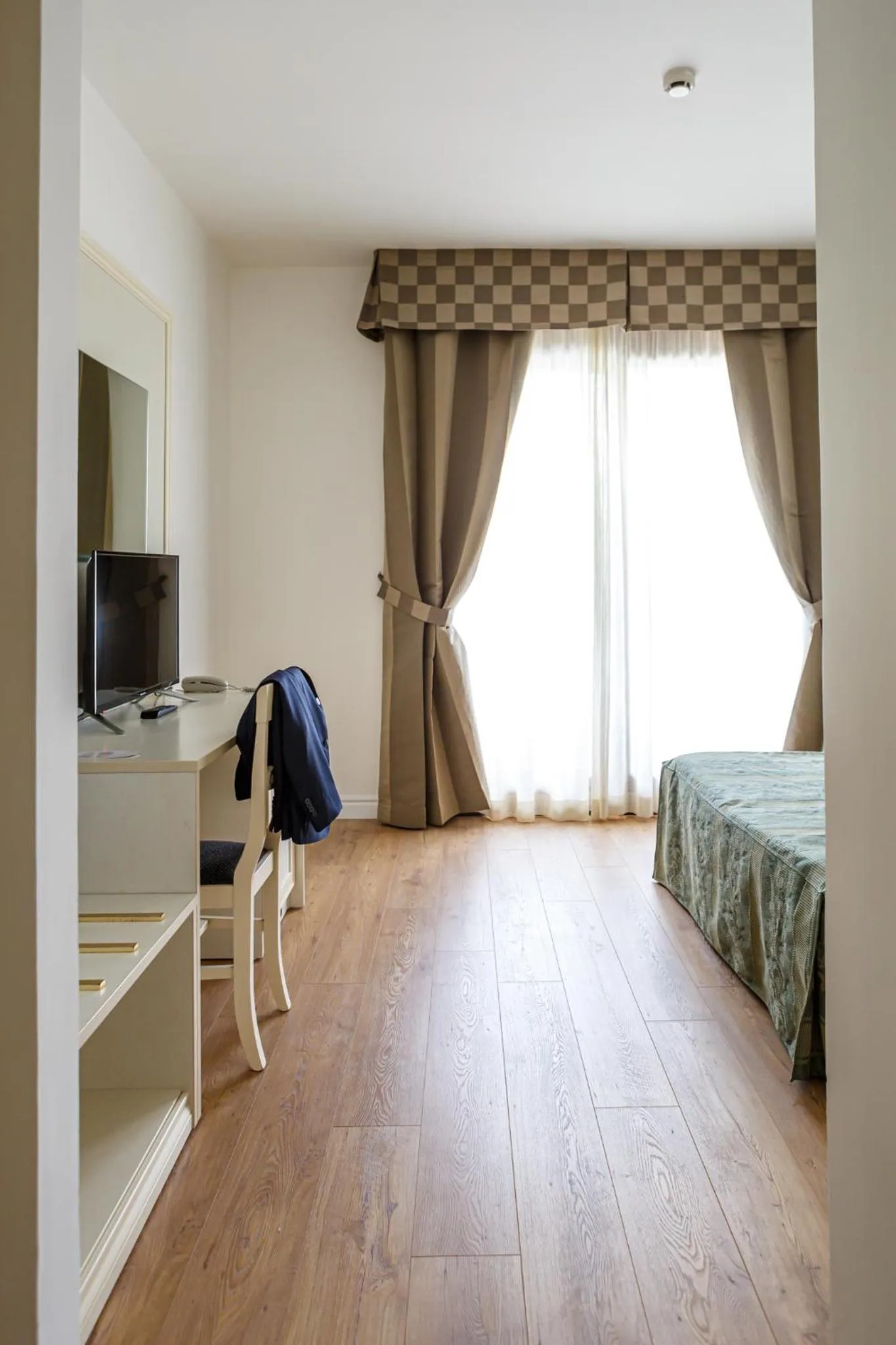 Deluxe Room - single occupancy in Hotel Villa Sofia