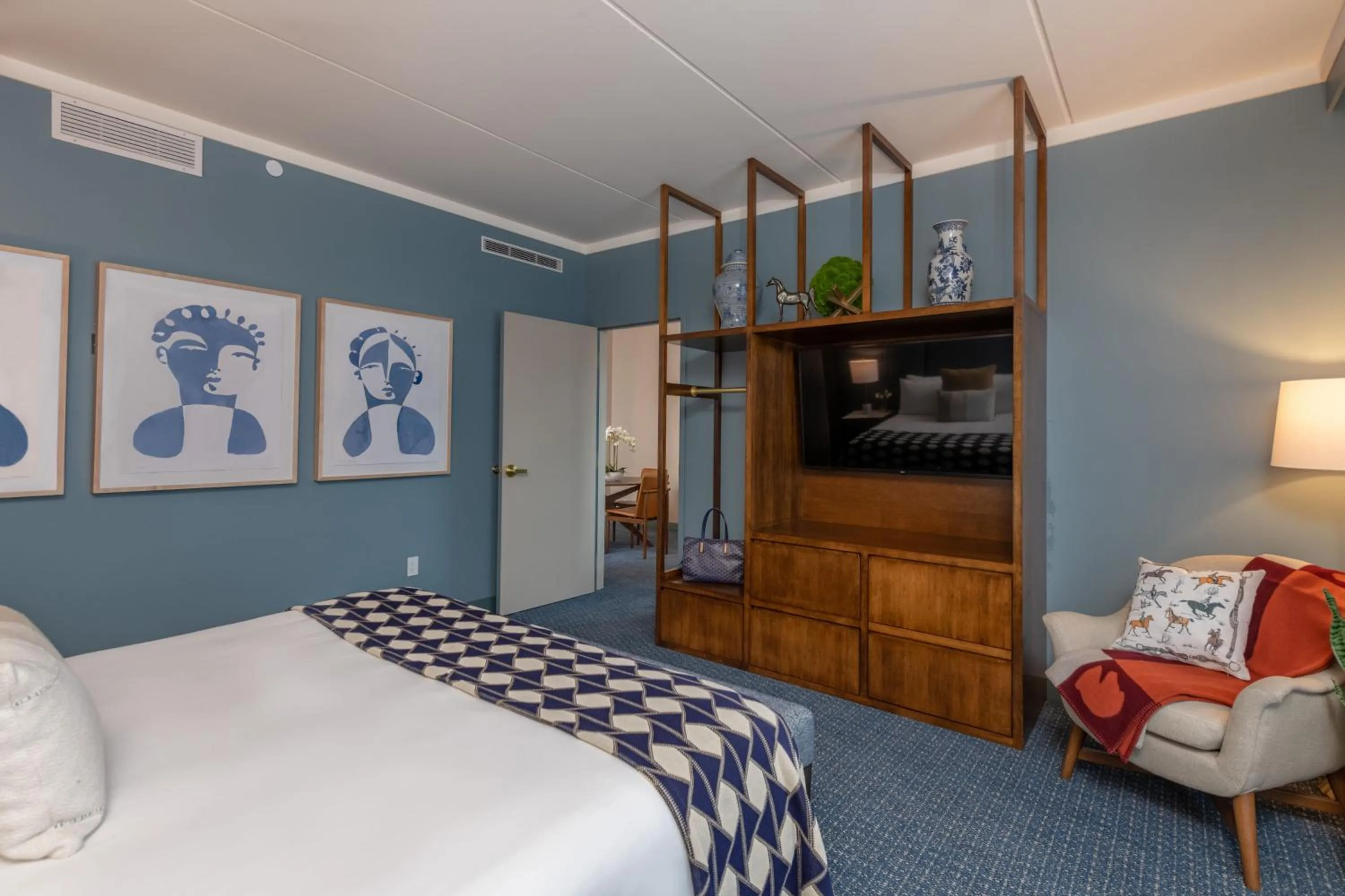 King Suite in The Bradley