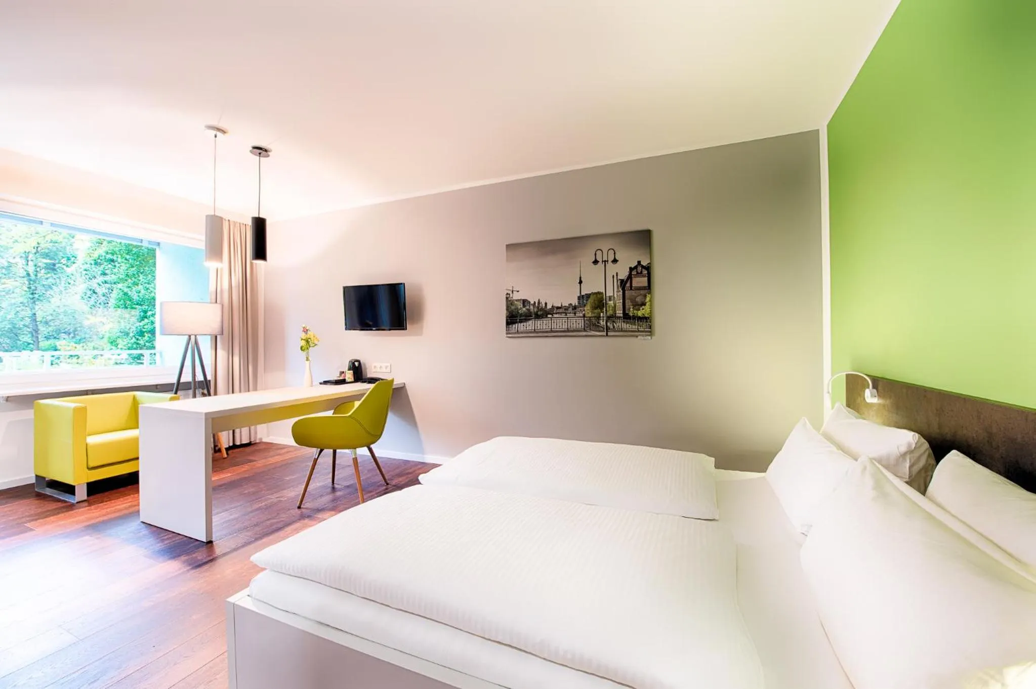 Comfort Gardenroom Balcony Double in Hotel Carolinenhof