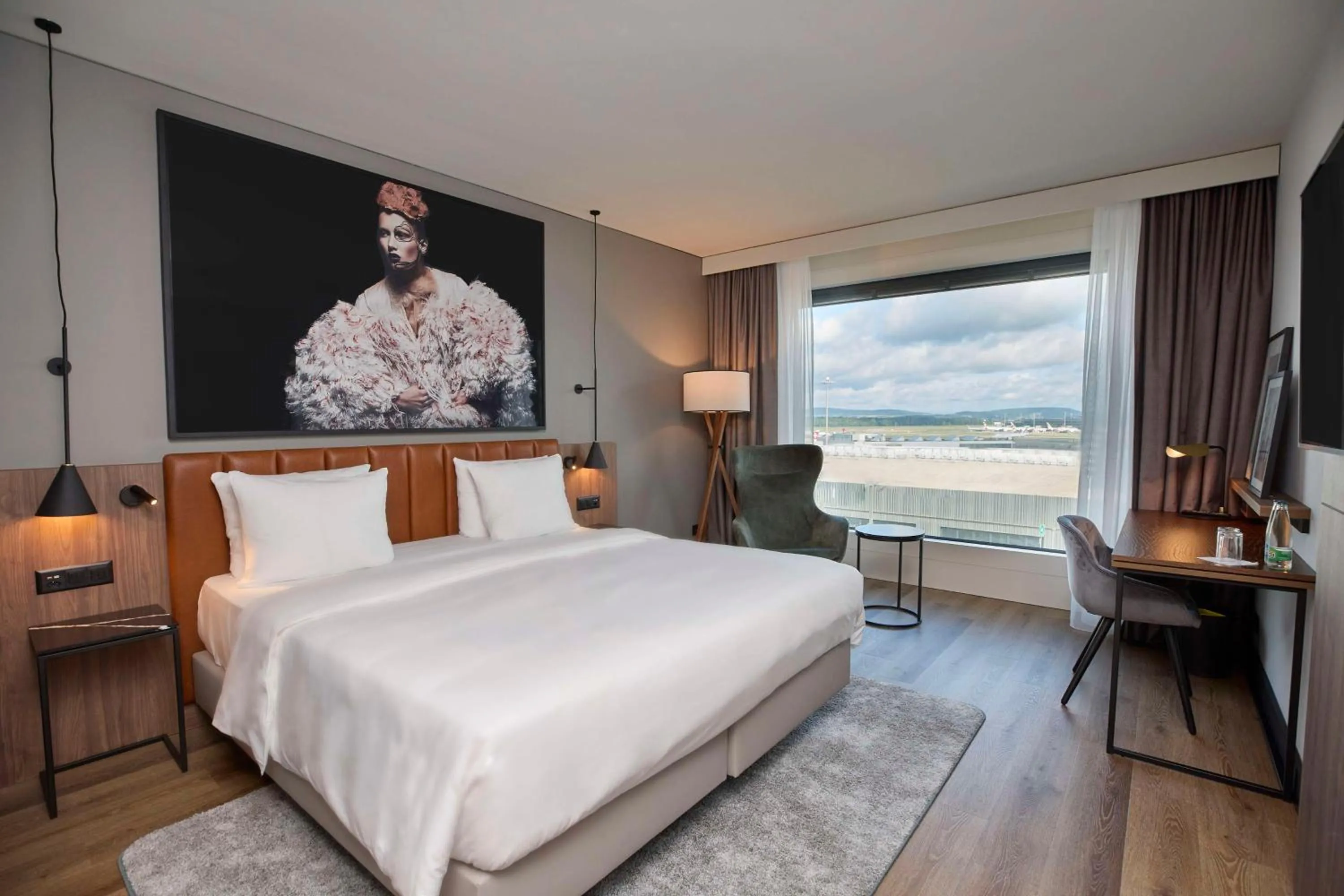 Premium Room with Airfield View in Radisson Blu Hotel Zurich Airport
