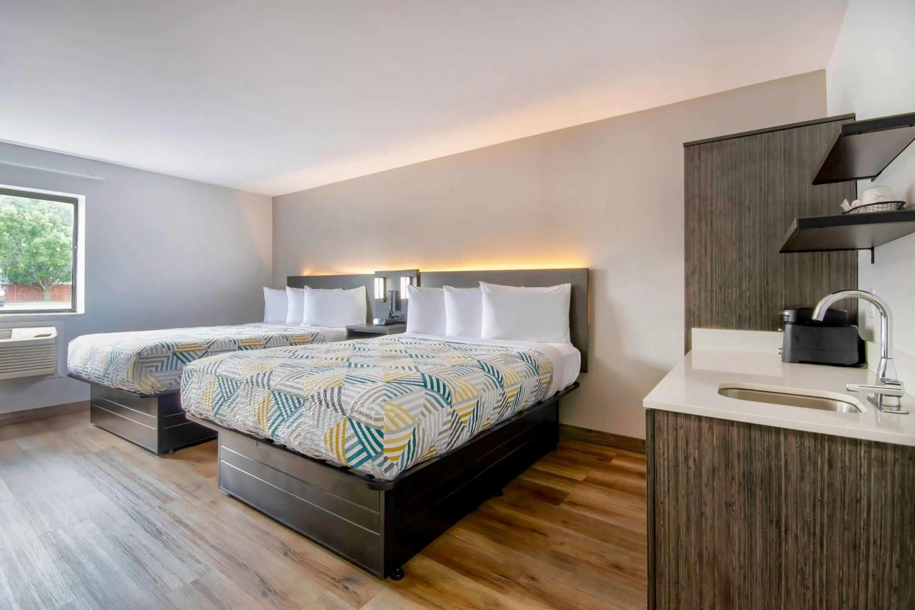 Deluxe Queen Room with Two Queen Beds - Non-Smoking in Studio 6 Georgetown KY Lexington North