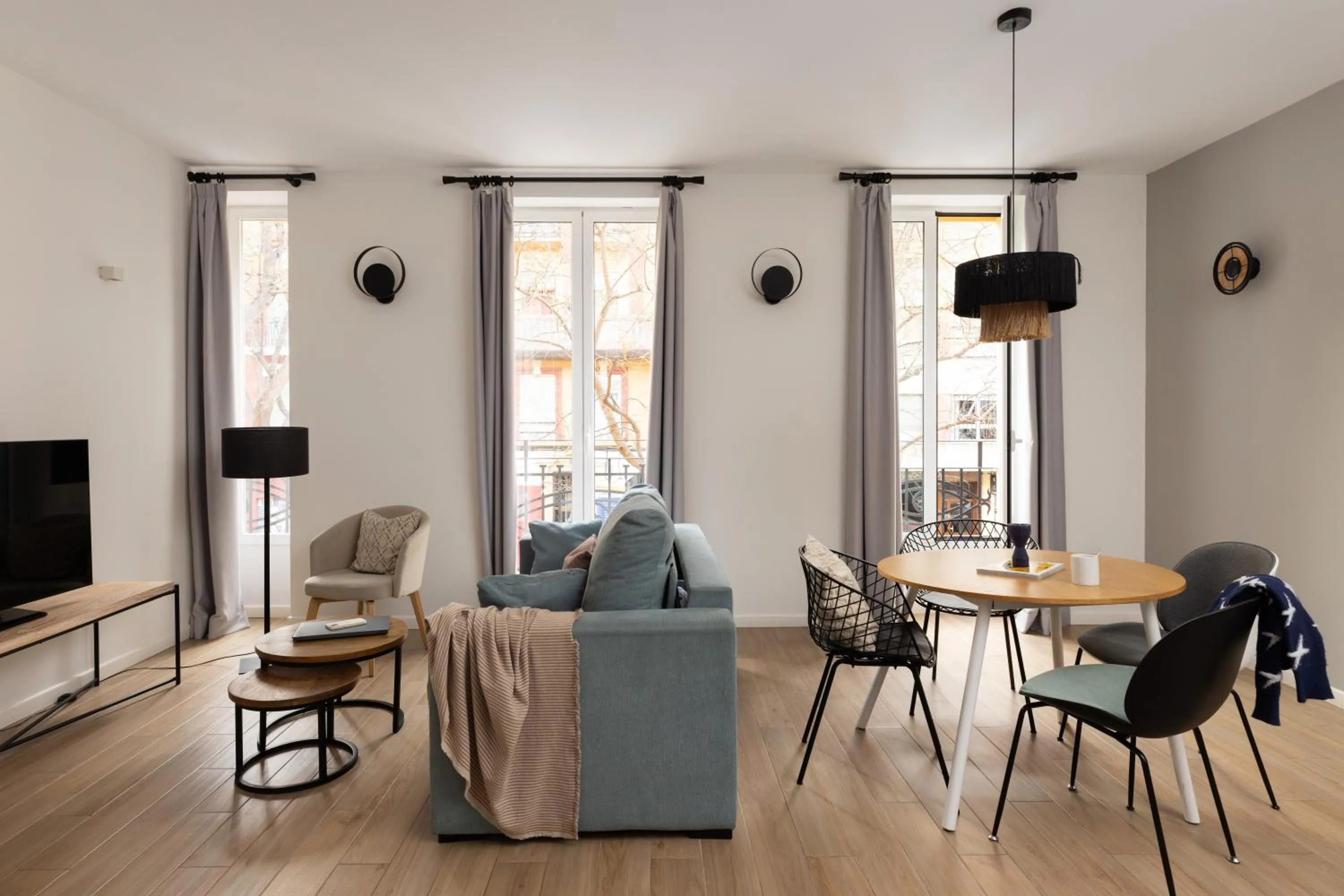 Two-Bedroom Apartment with Balcony in Líbere Valencia Abastos