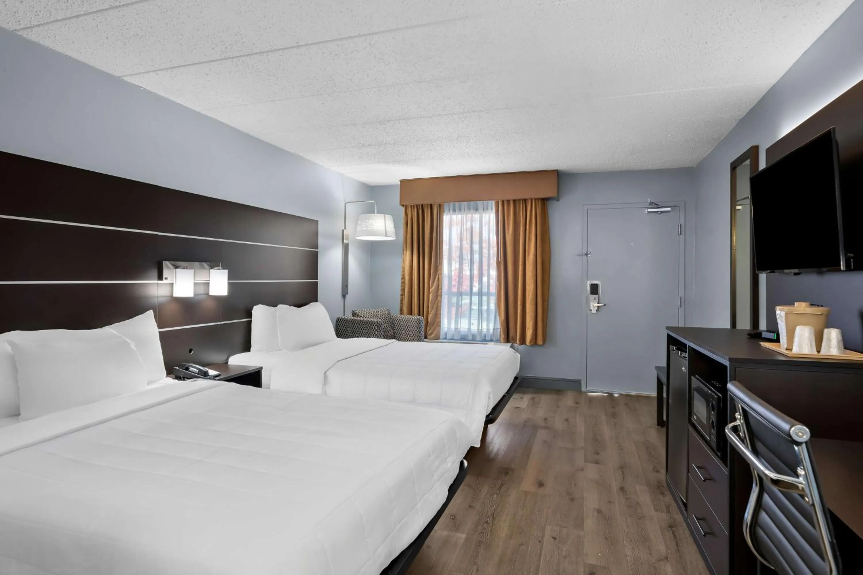 Double Room with Two Double Beds in Brandywine Valley Inn SureStay Plus by Best Western