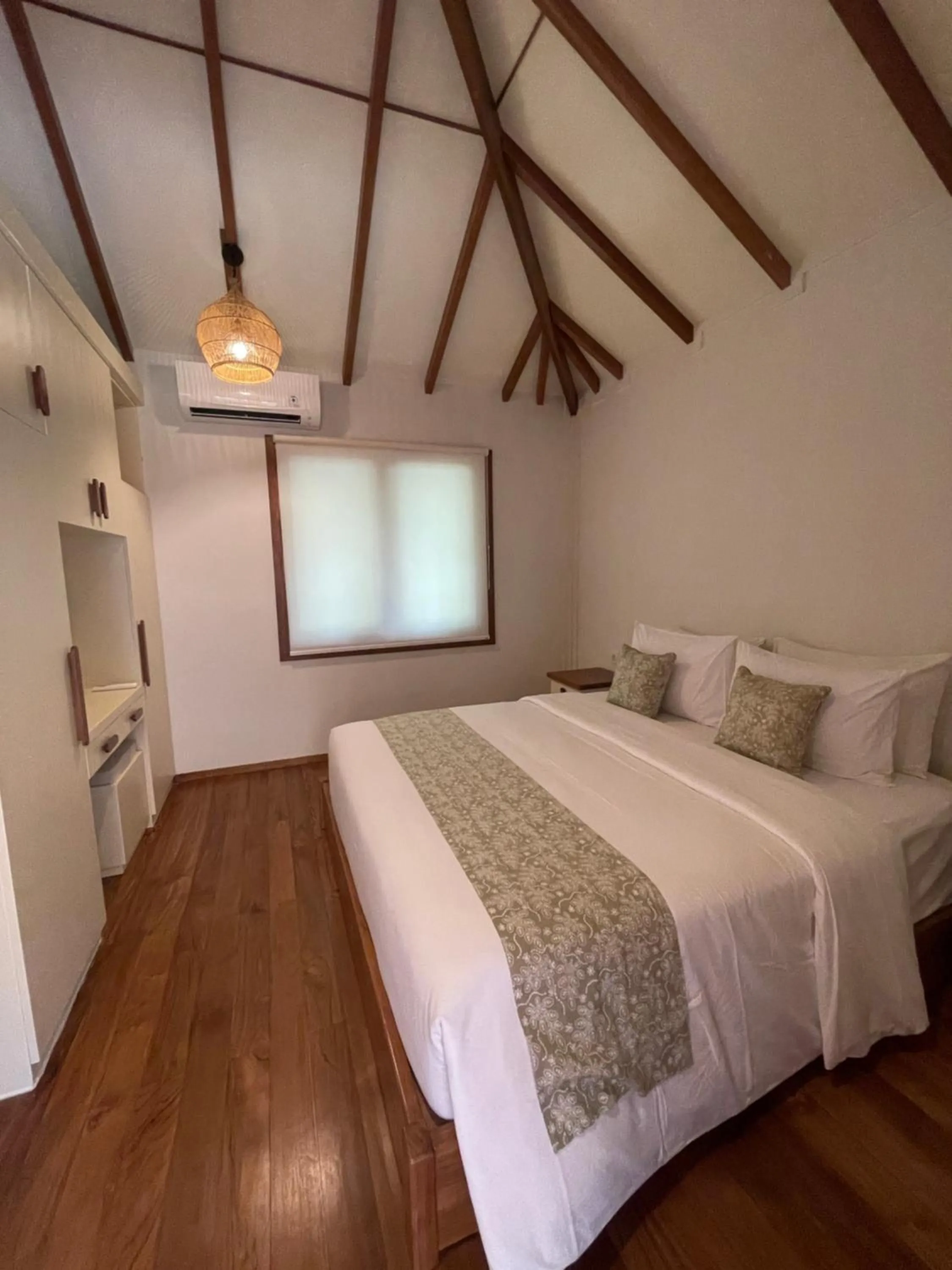 Two-Bedroom Bungalow in Tropik Resort Lombok