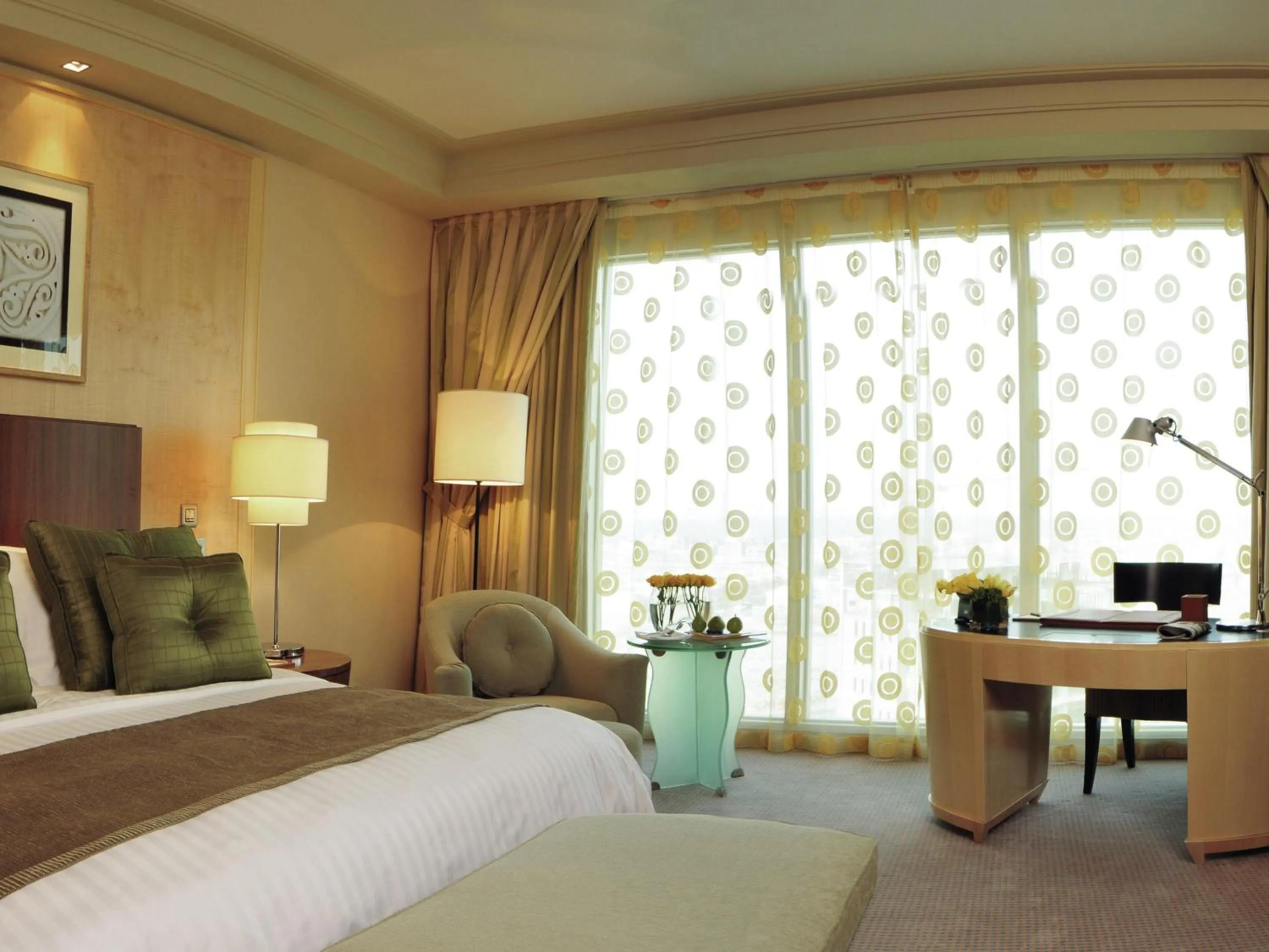 Deluxe King Room with Partial Sea View in Mövenpick Hotel Al Khobar