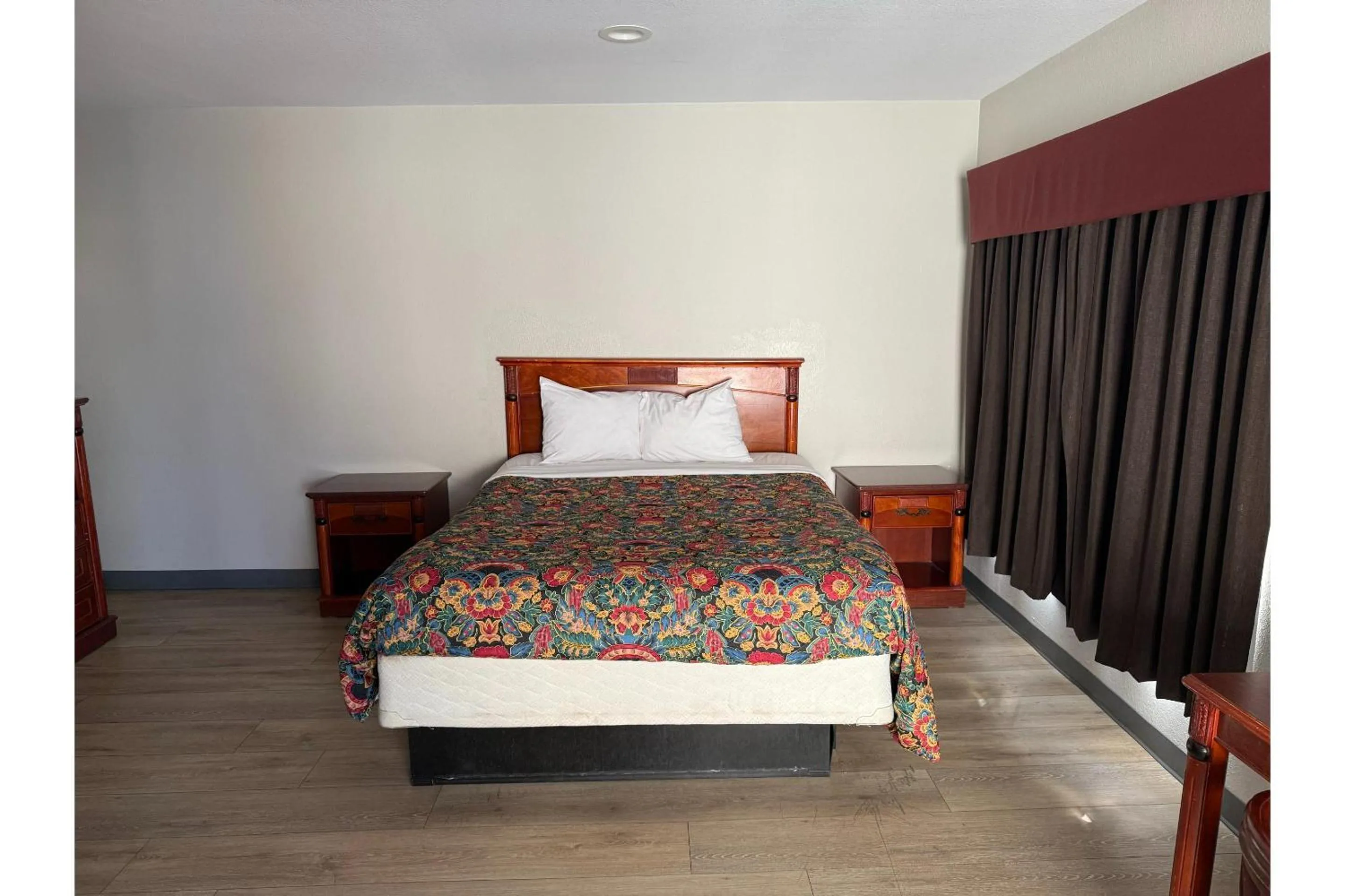 Suite - Queen Bed Non-Smoking in Big 7 Motel Chula Vista I-5