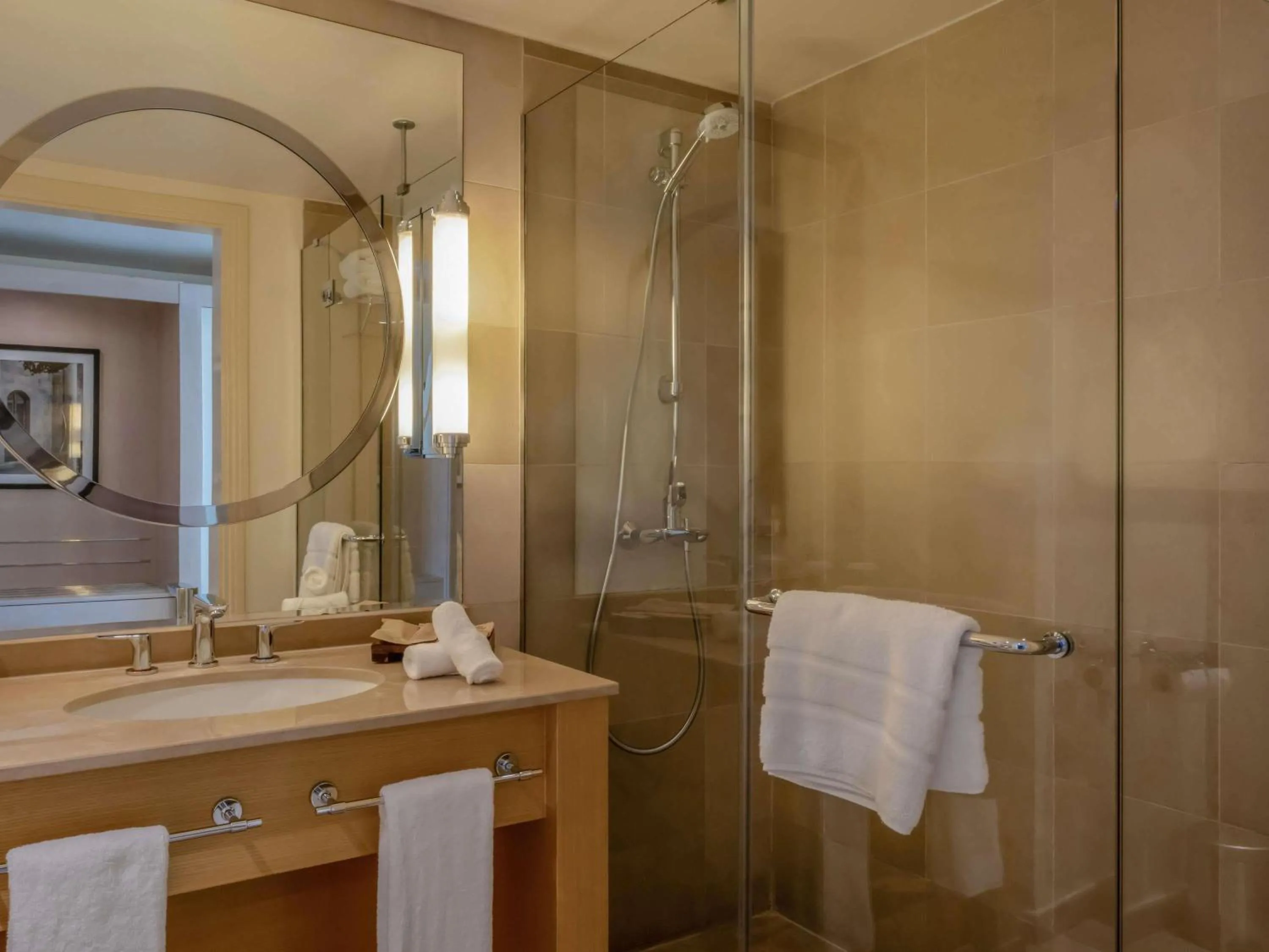 Classic King Room - single occupancy in Mövenpick Hotel Beirut