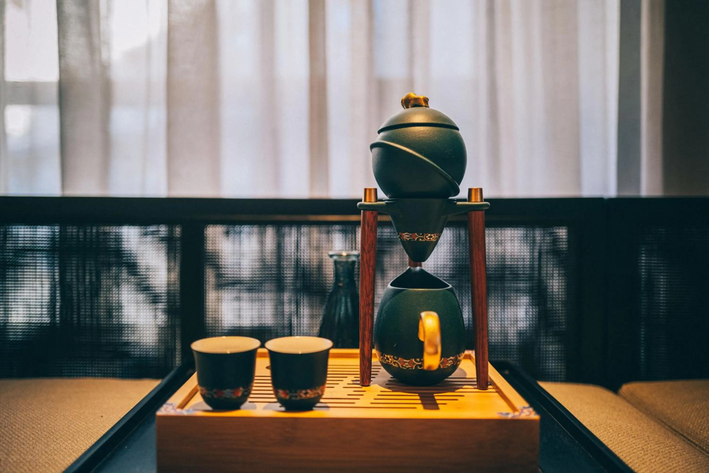 One-Bedroom Suite with Dining and Meeting Area in Hotel Indigo Jiuzhai by IHG