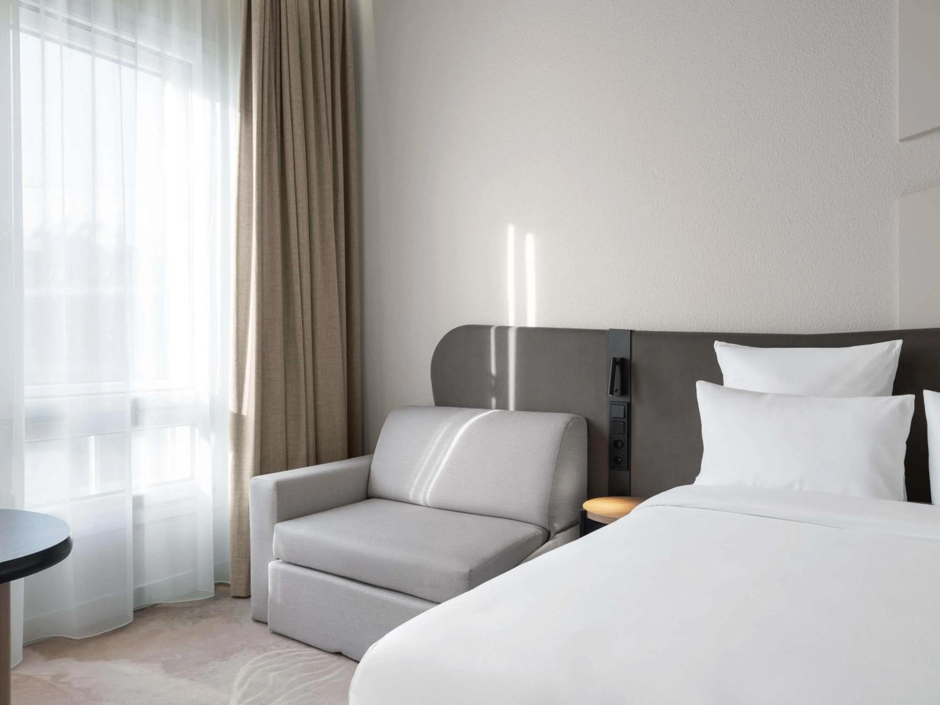 Superior Room with One Double Bed and Sofa Bed in Mövenpick Hotel Budapest Centre