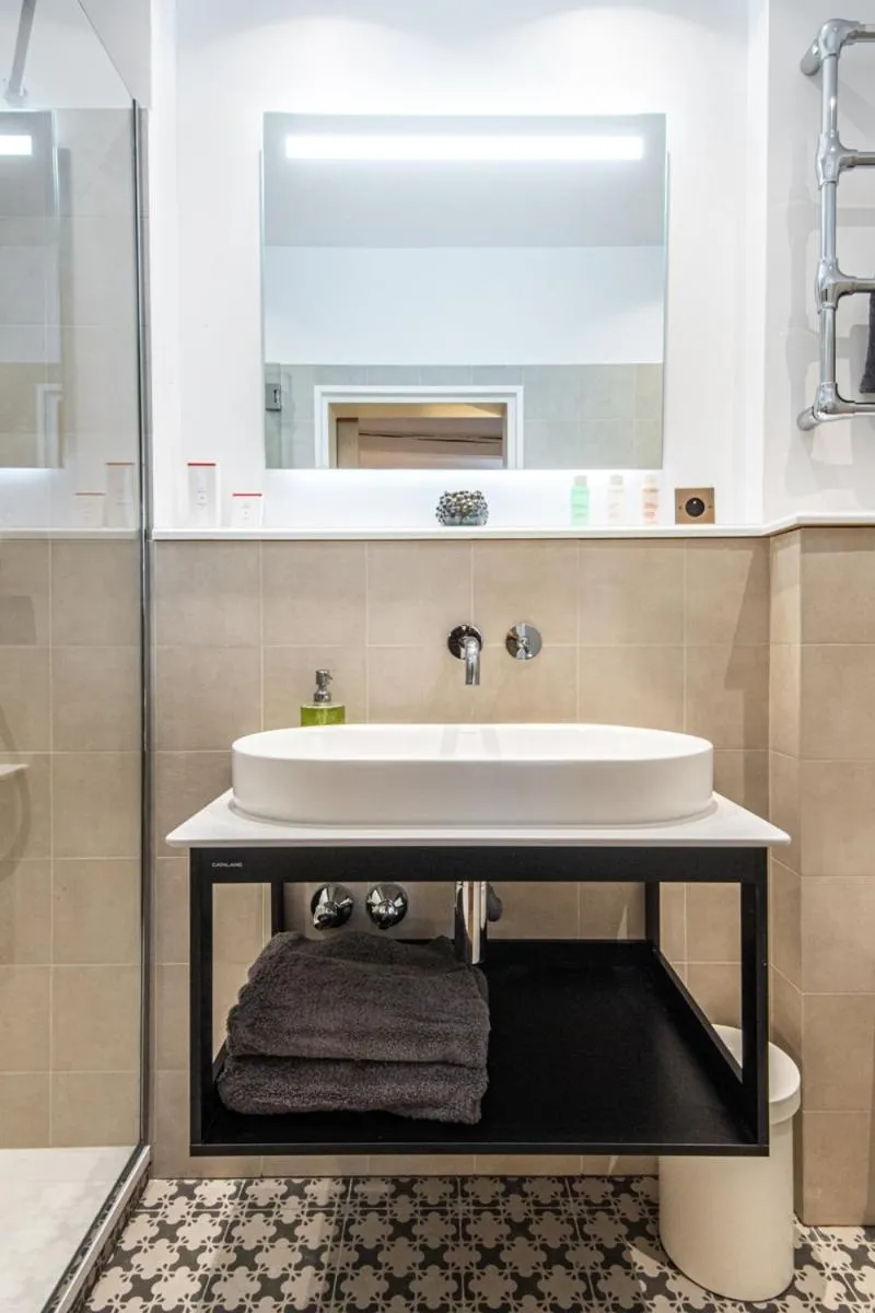 Deluxe Room in Hotel La Mère Germaine