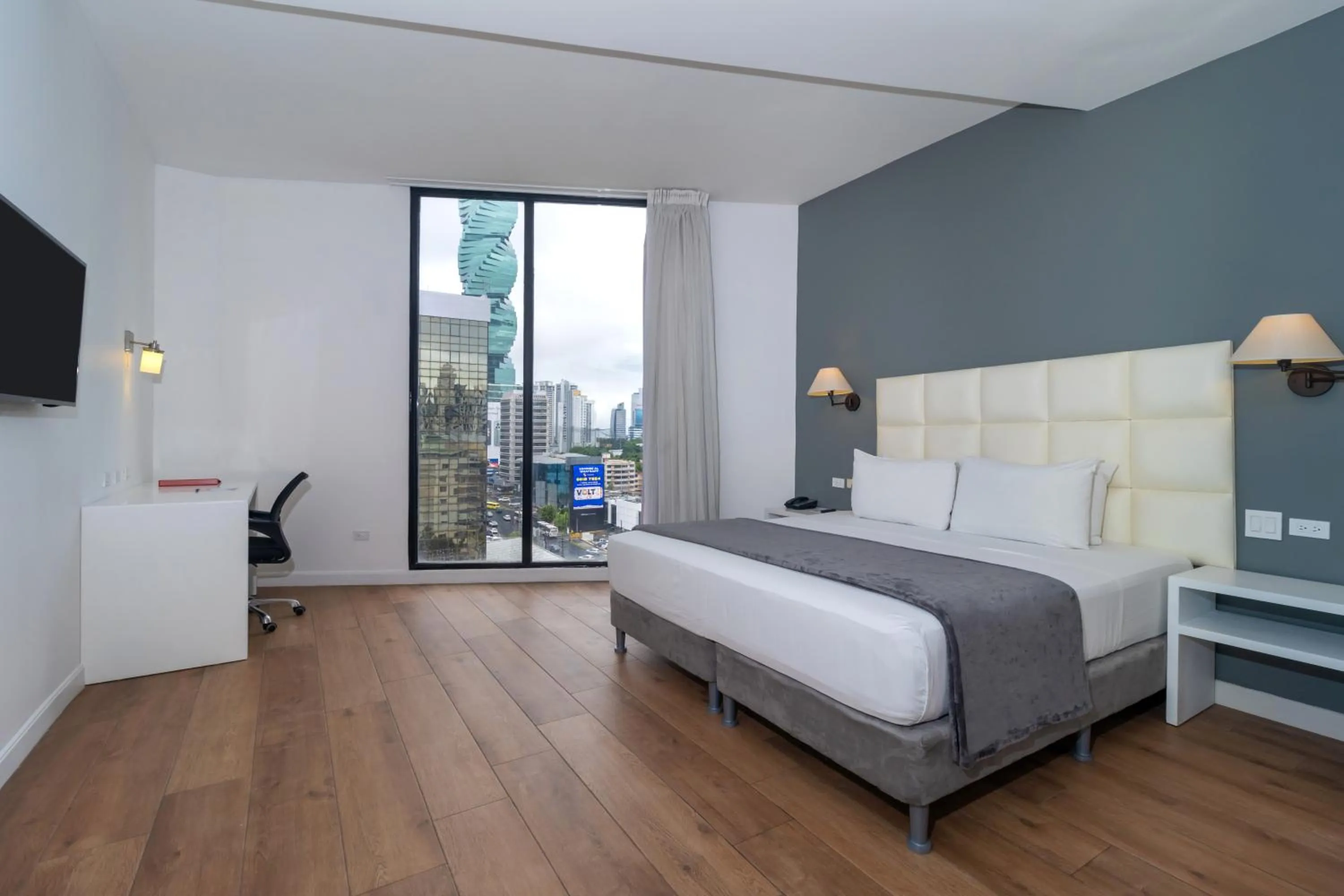 Deluxe Double Room in Hotel Mio Panamá