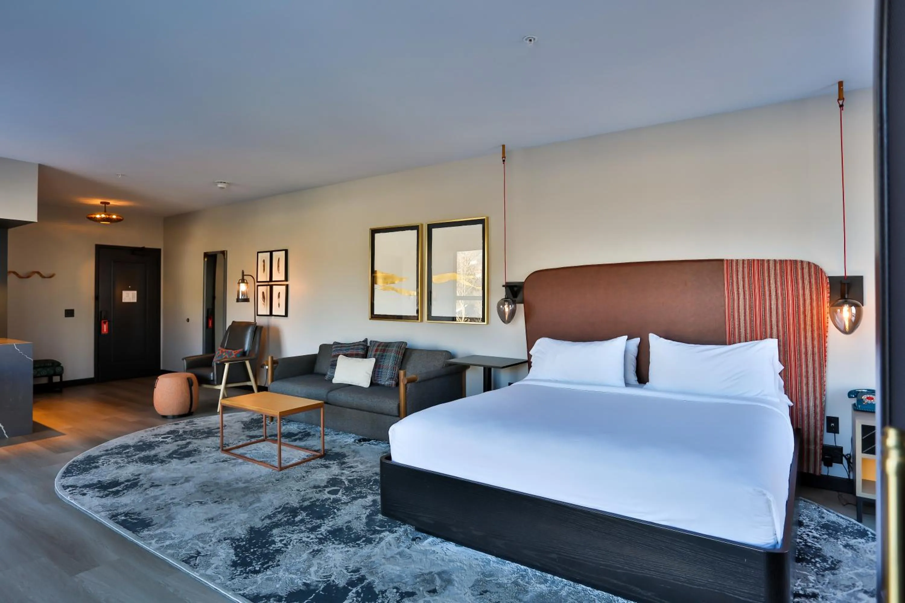 Two-Bedroom Suite with Two King Beds in Hotel Indigo - Silverthorne by IHG