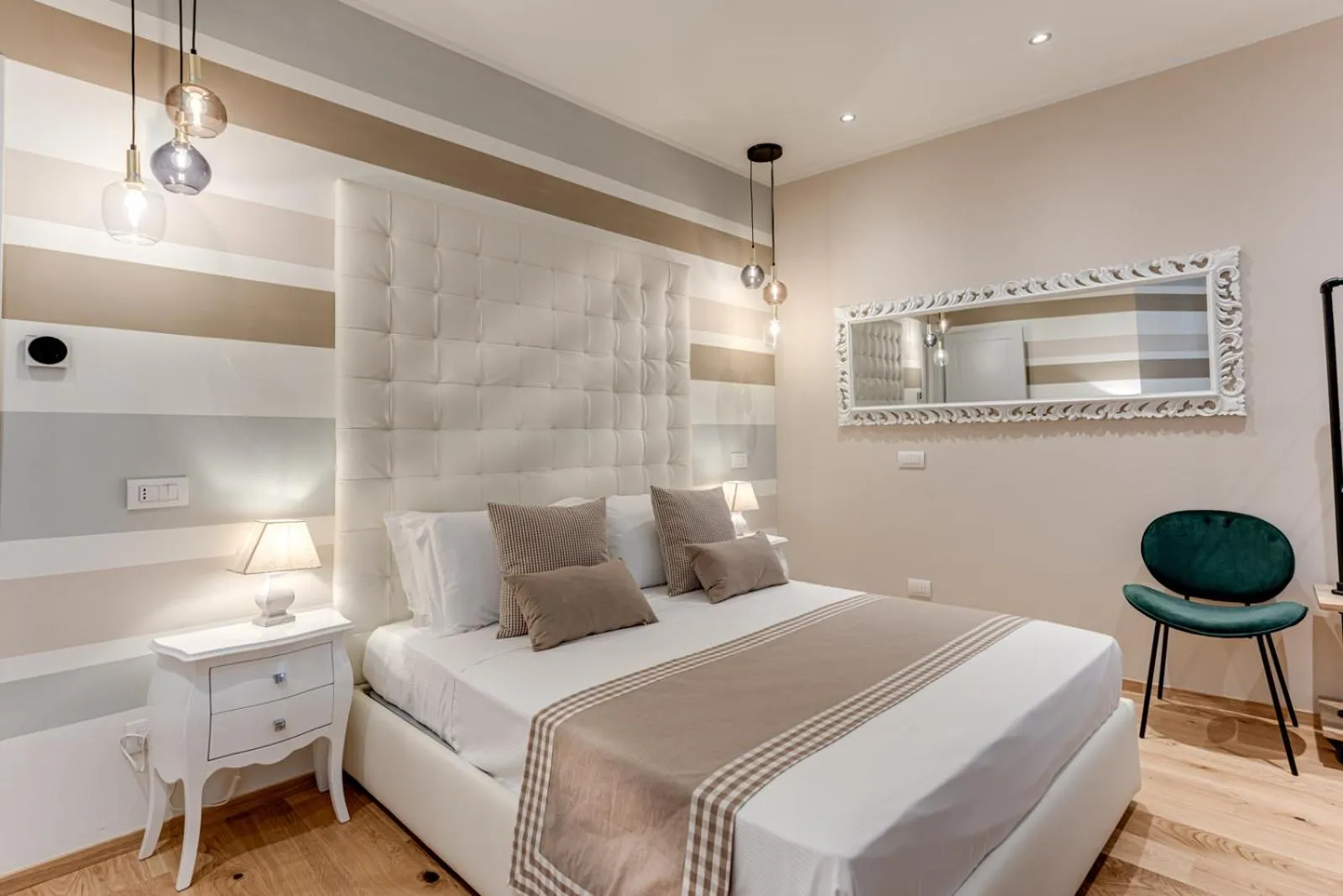 Superior Queen Room in b&b BORGO CAPITANO COLLECTION Albergo diffuso - Centro Storico