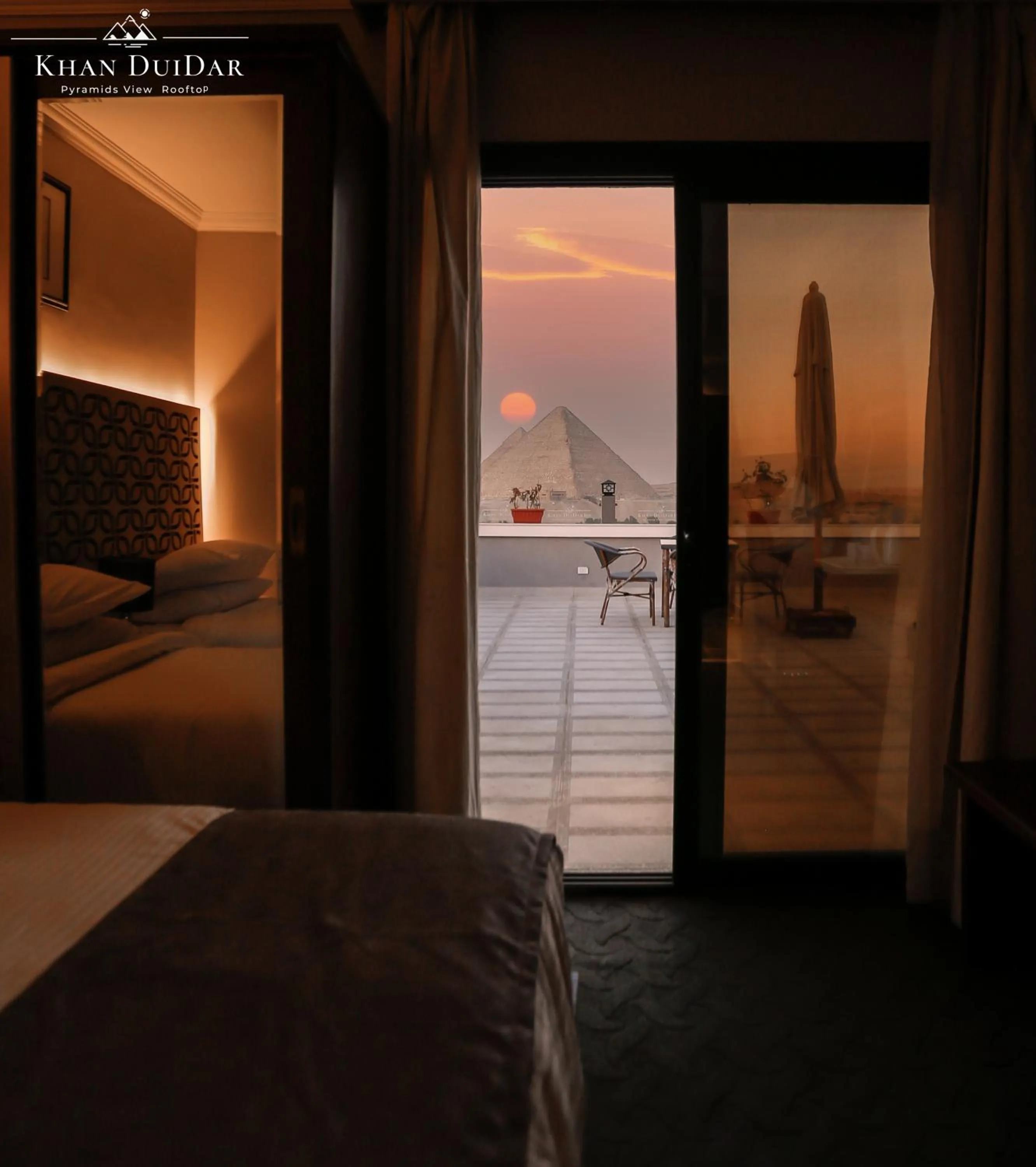 Deluxe Double Room - Pyramids View With Terrace in Khan Duidar Inn - Pyramids View Rooftop