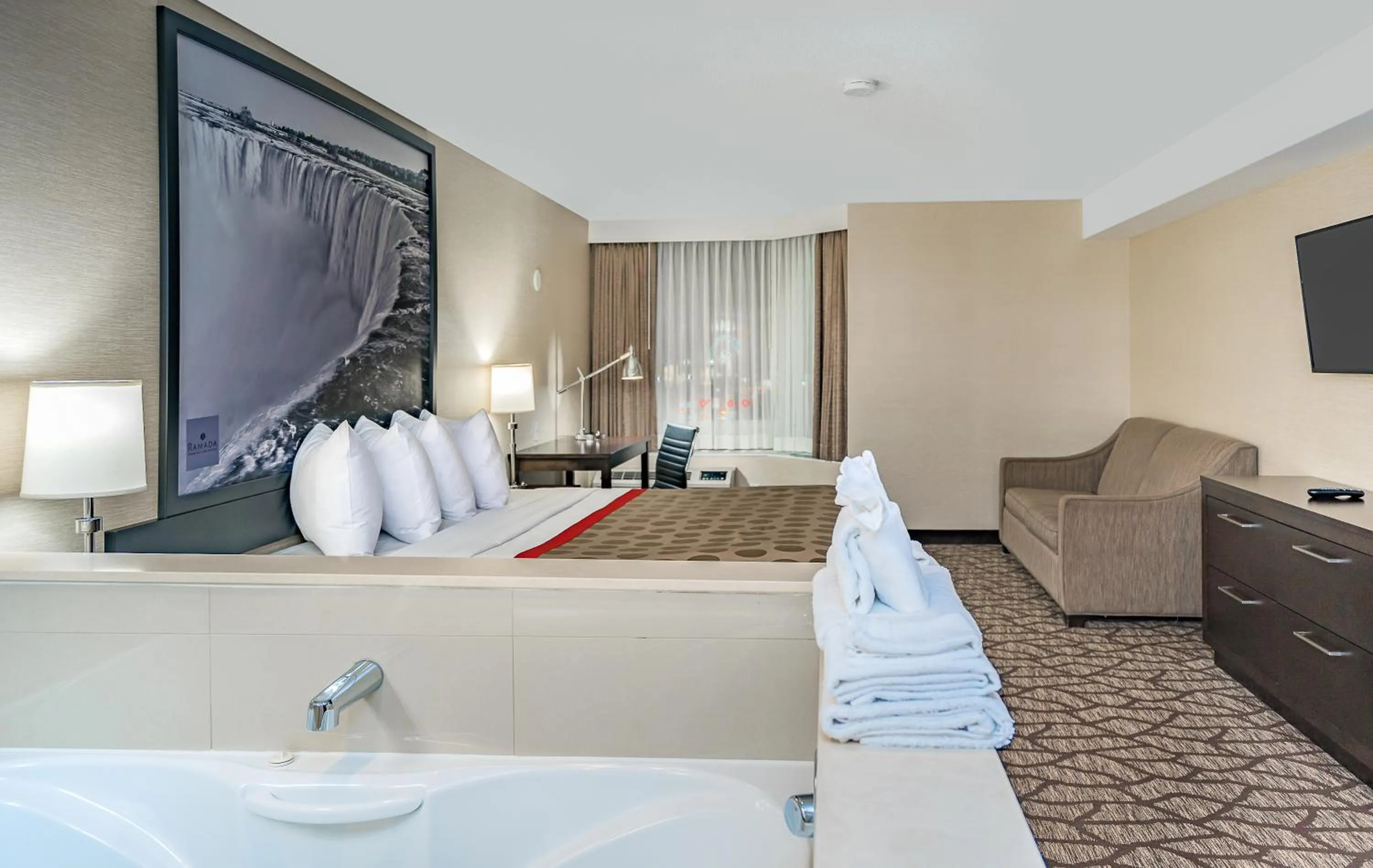 King Suite - Non-Smoking in Ramada By Wyndham Niagara Falls near the Falls