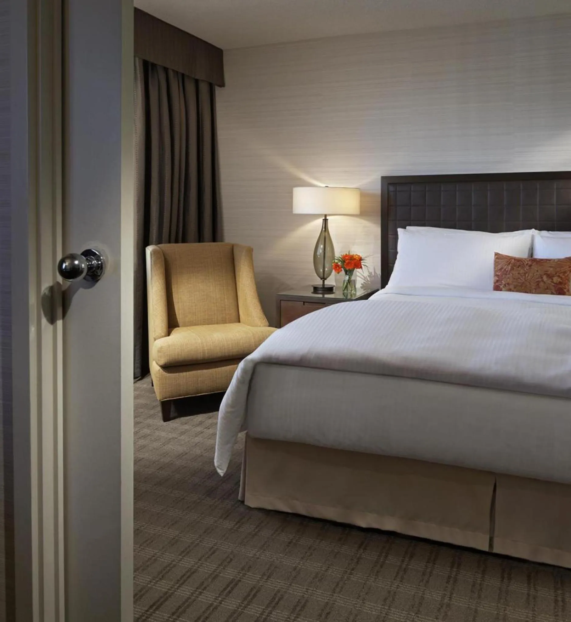 King Suite in Cambridge Suites Toronto