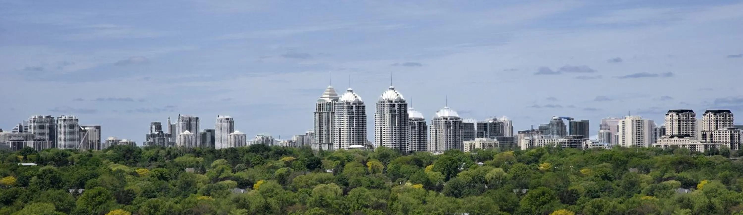 Deluxe Room King Bed in Pan Pacific Toronto
