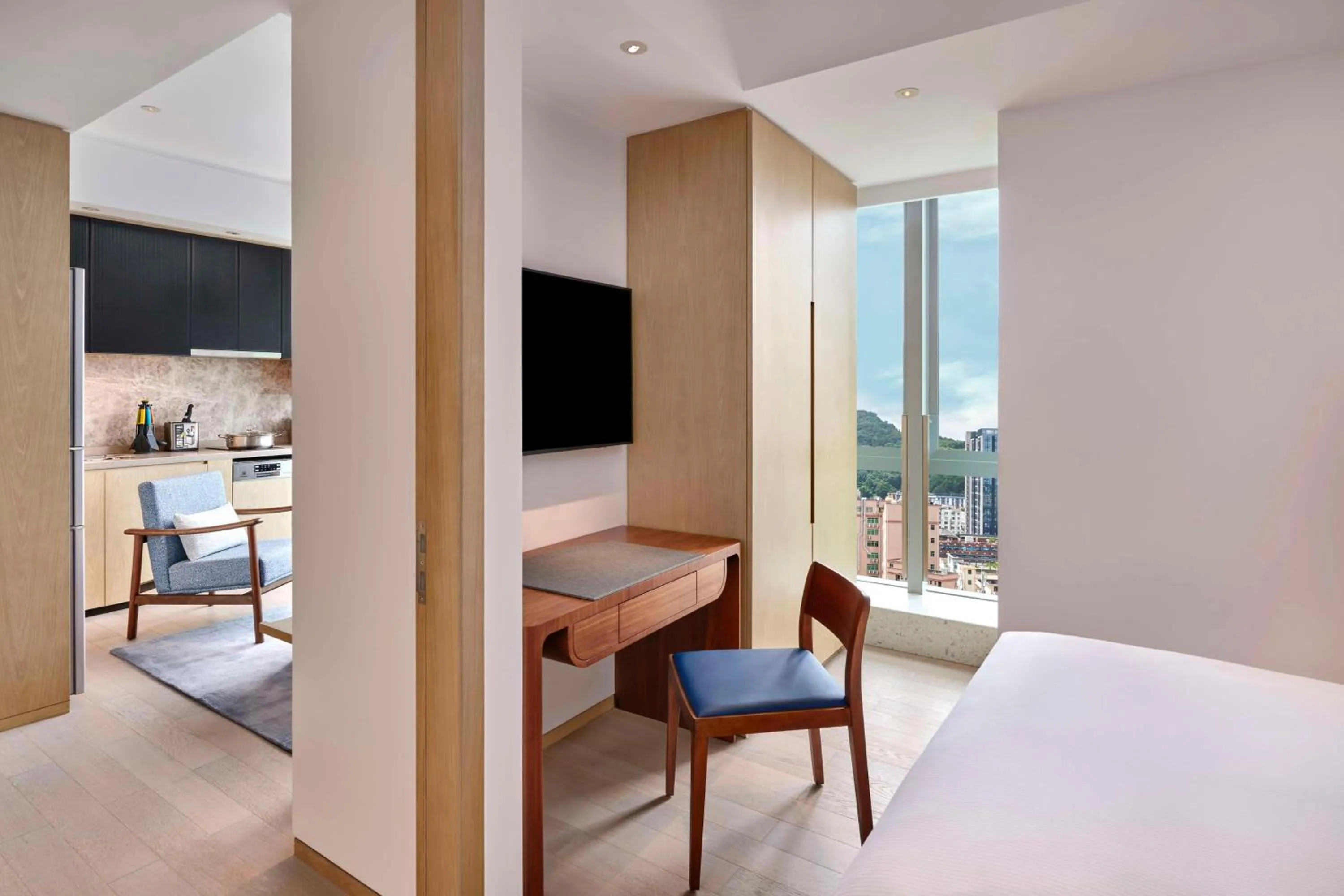 One-Bedroom King Residence in DoubleTree by Hilton Shenzhen Airport Residences