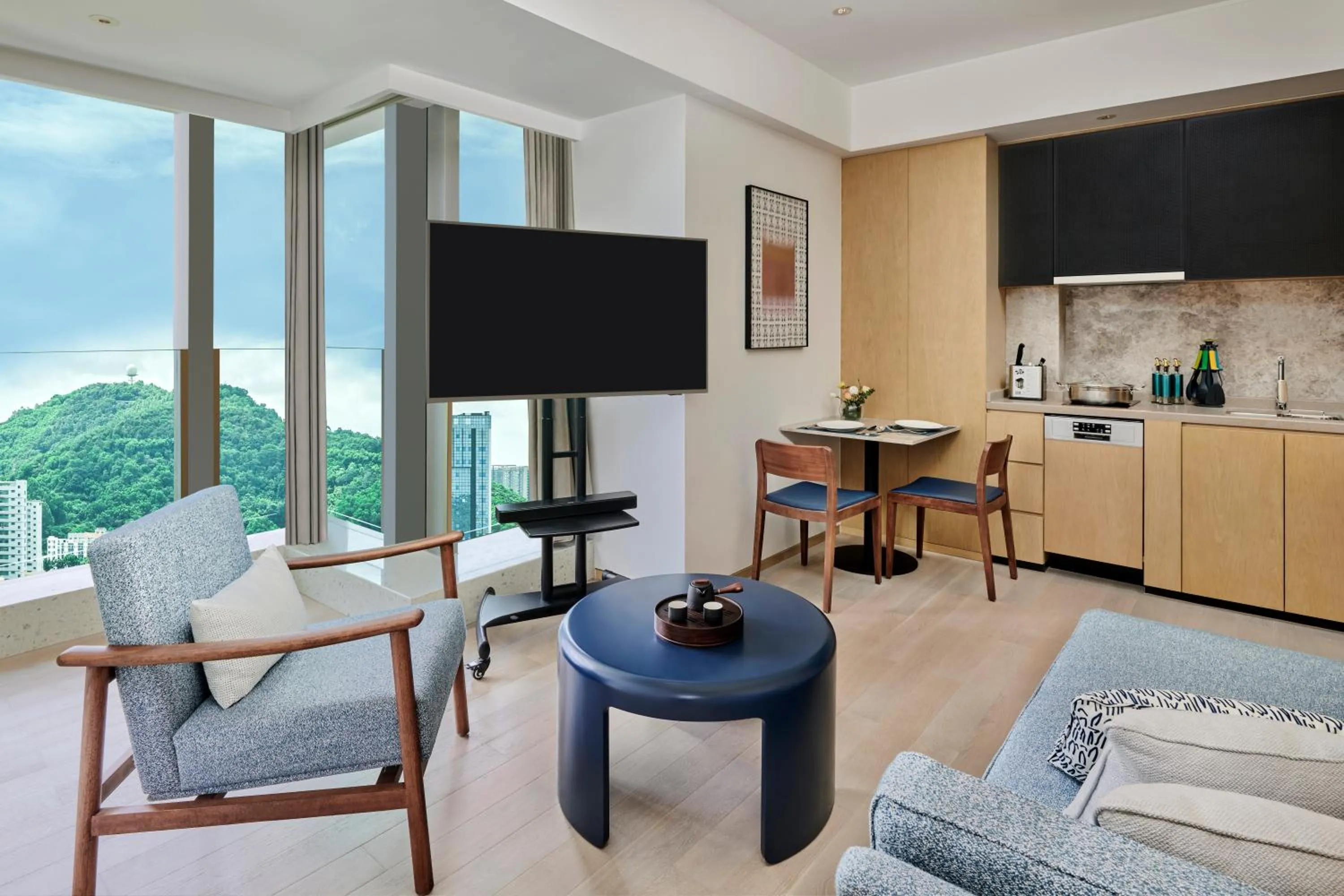 Premium One-Bedroom King Residence - Garden View in DoubleTree by Hilton Shenzhen Airport Residences