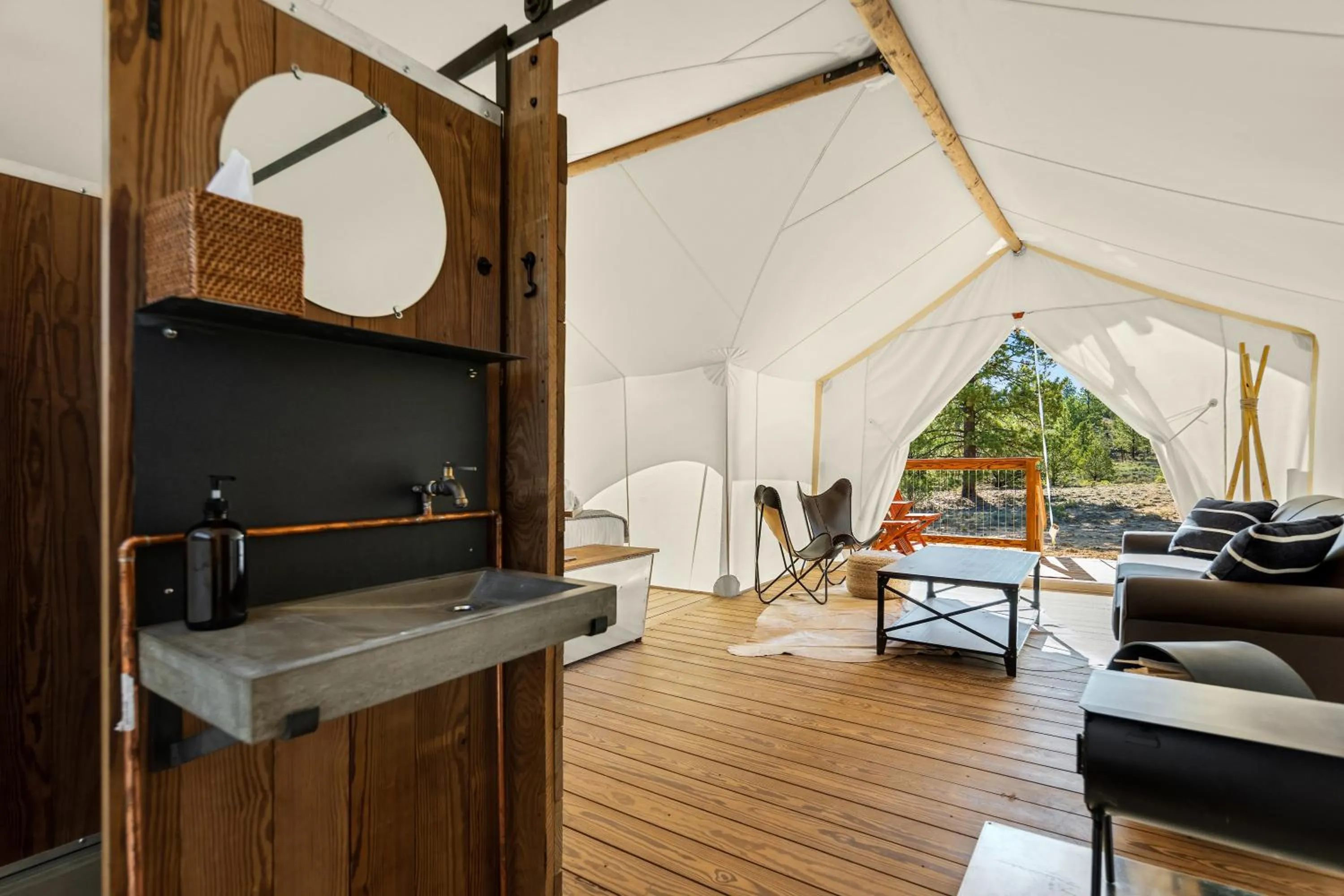 Suite Tent, Private Bathroom in Under Canvas Bryce Canyon