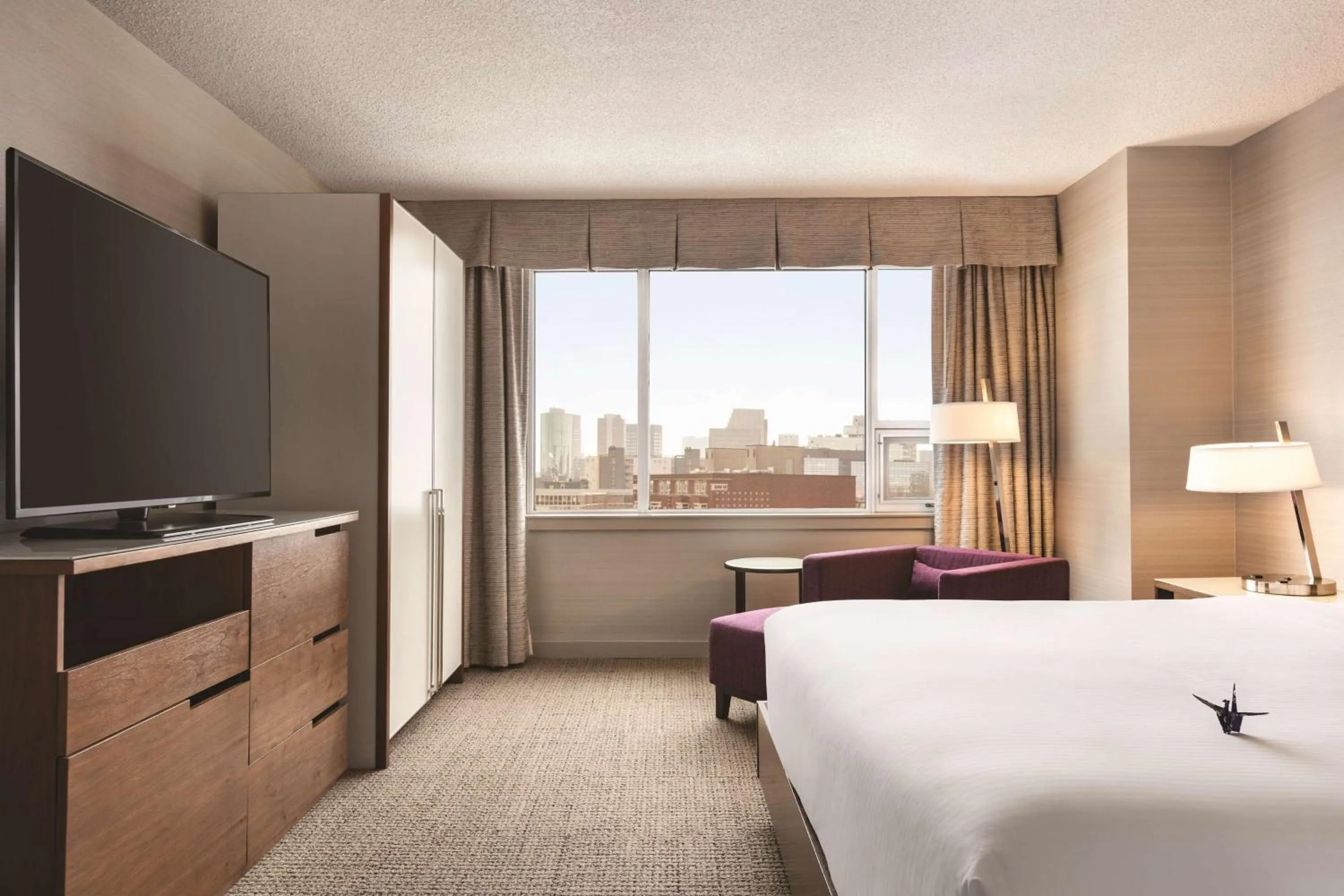 Coast Premium King Bed with Sofa Bed in Coast Edmonton Plaza Hotel by APA