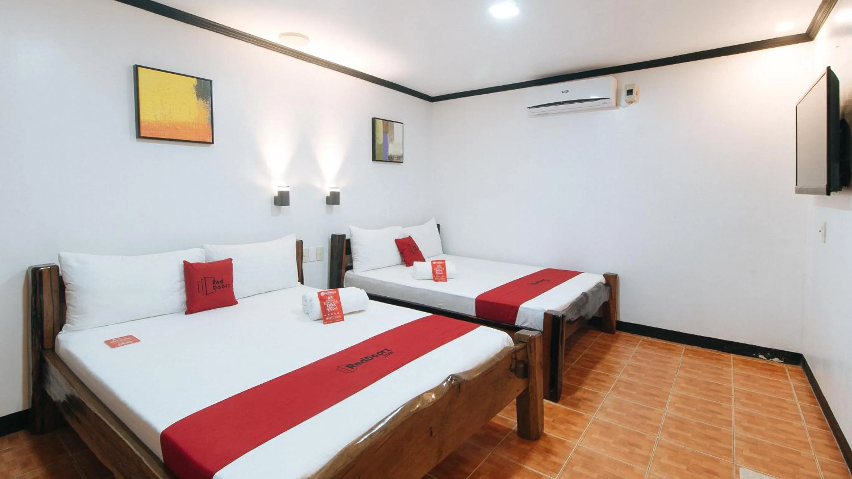 Twin Room in RedDoorz at La Sefa Hotel and Resort Atimonan