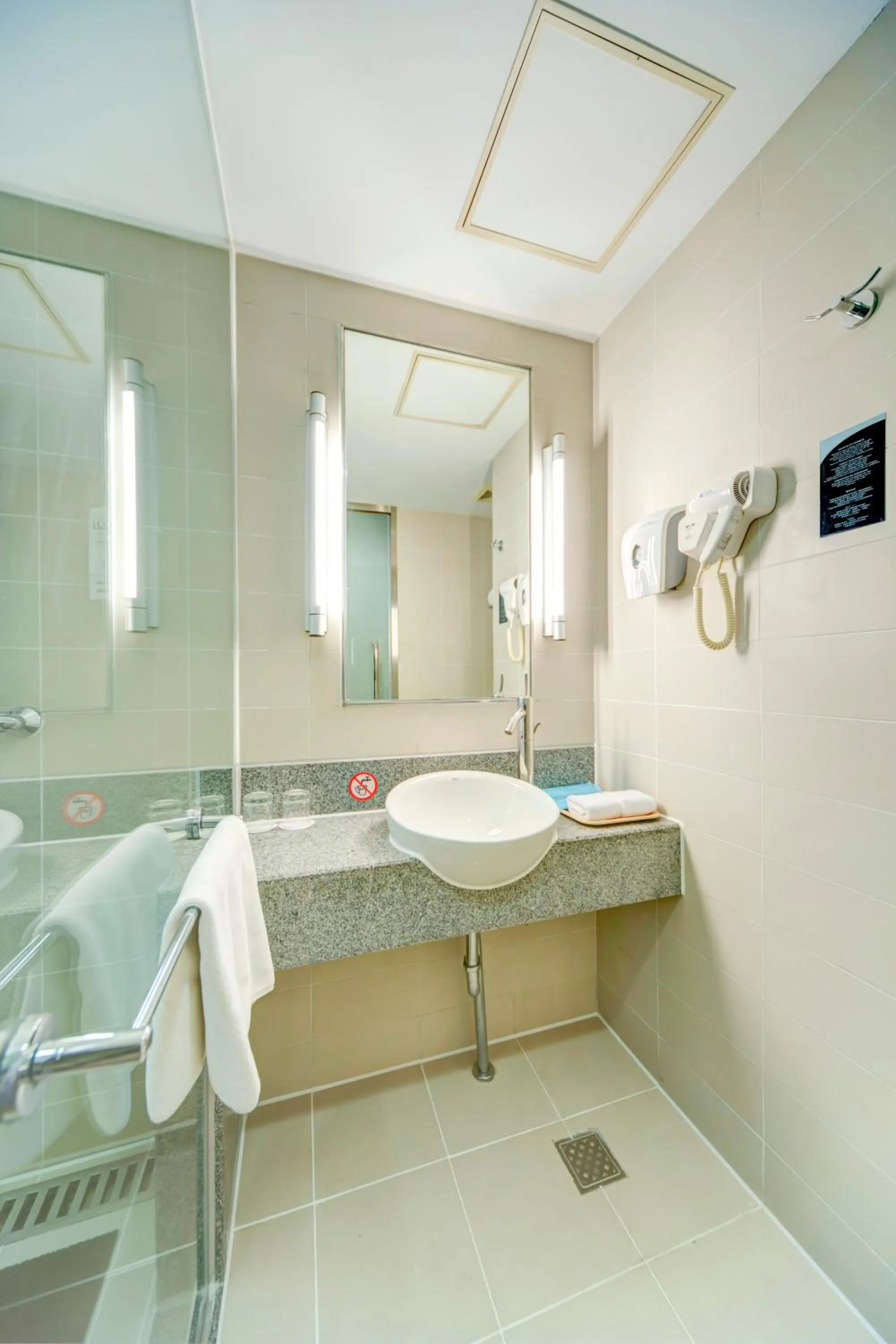 Superior Room in Holiday Inn Express Beijing Temple of Heaven, an IHG Hotel