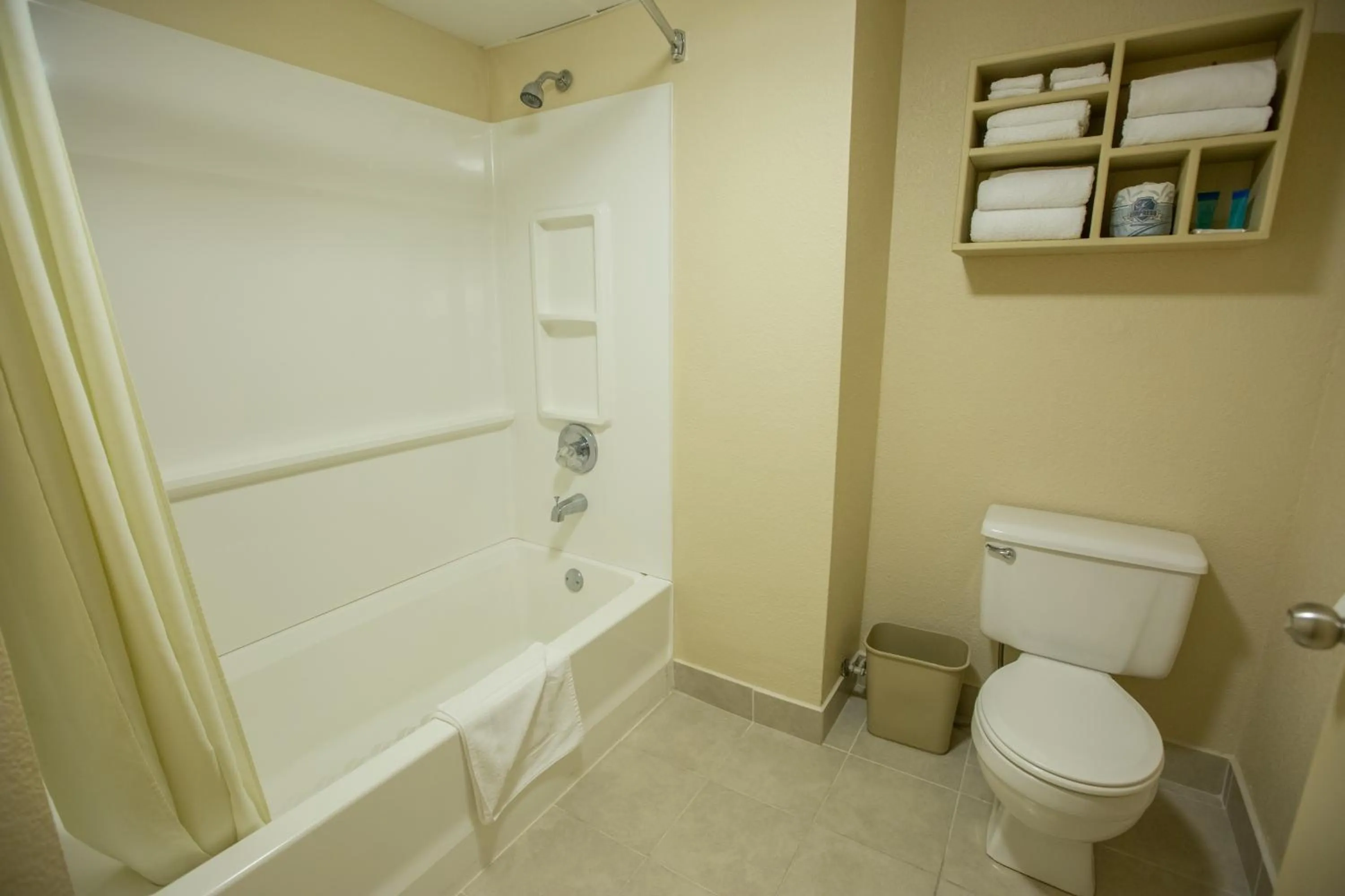 King Room in Gazebo Inn