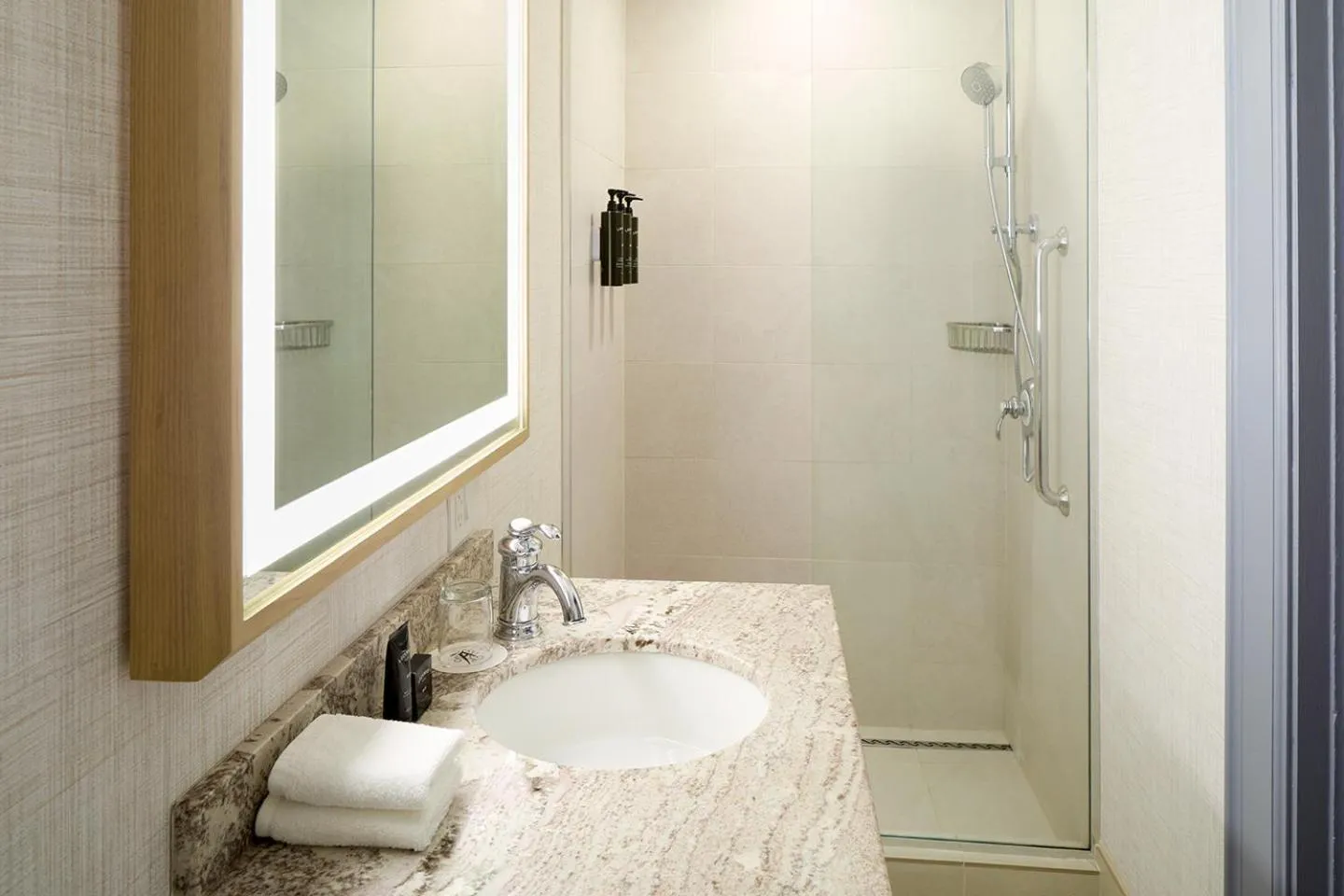 King Room in The Algonquin Resort St. Andrews by-the-Sea, Autograph Collection